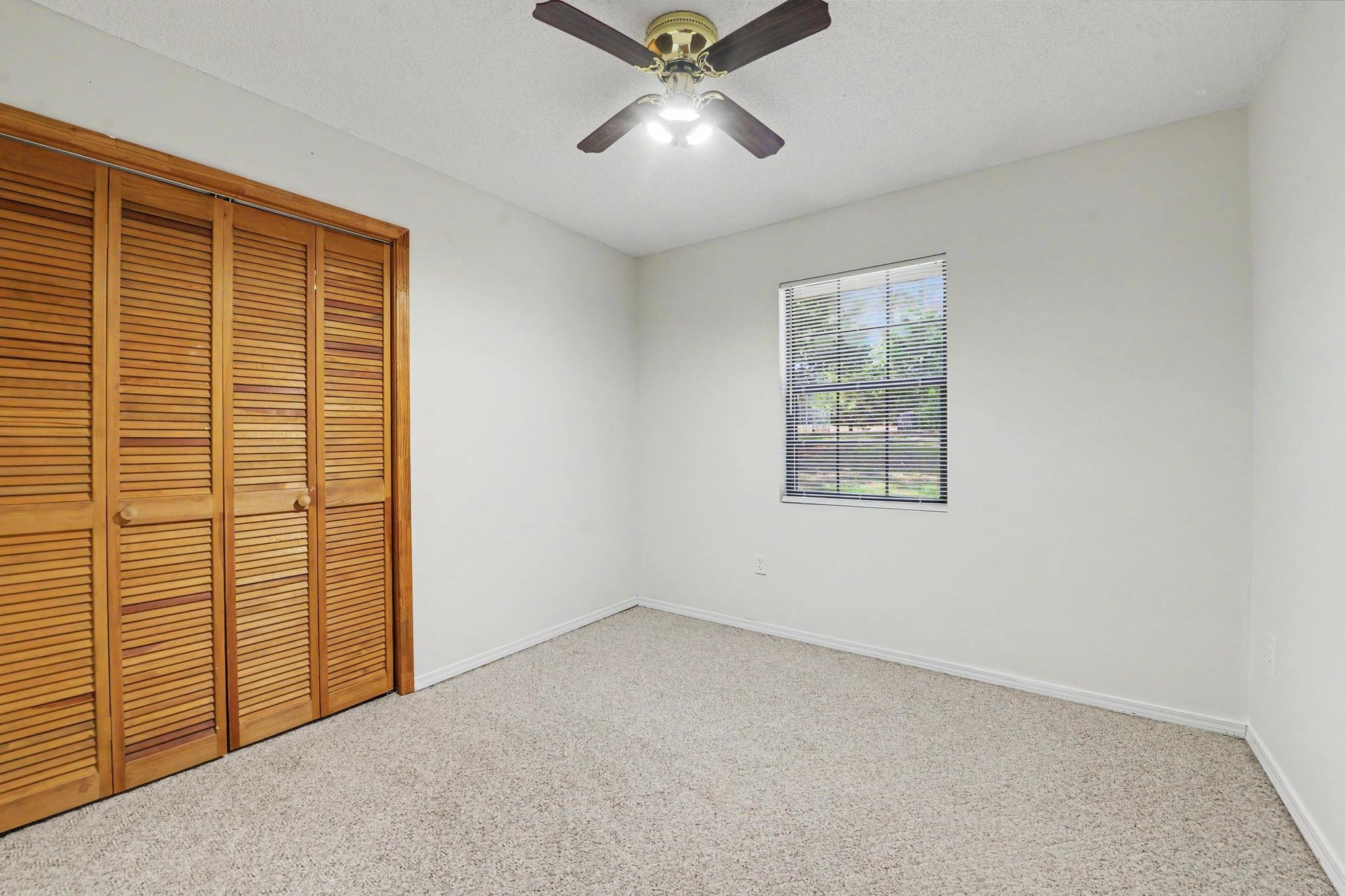 3 bedroom 2 bathroom home in lucedale mississippi in george county ms older home with white lattice on the front porch and has 2 acres beautiful home with wooden trim and accents