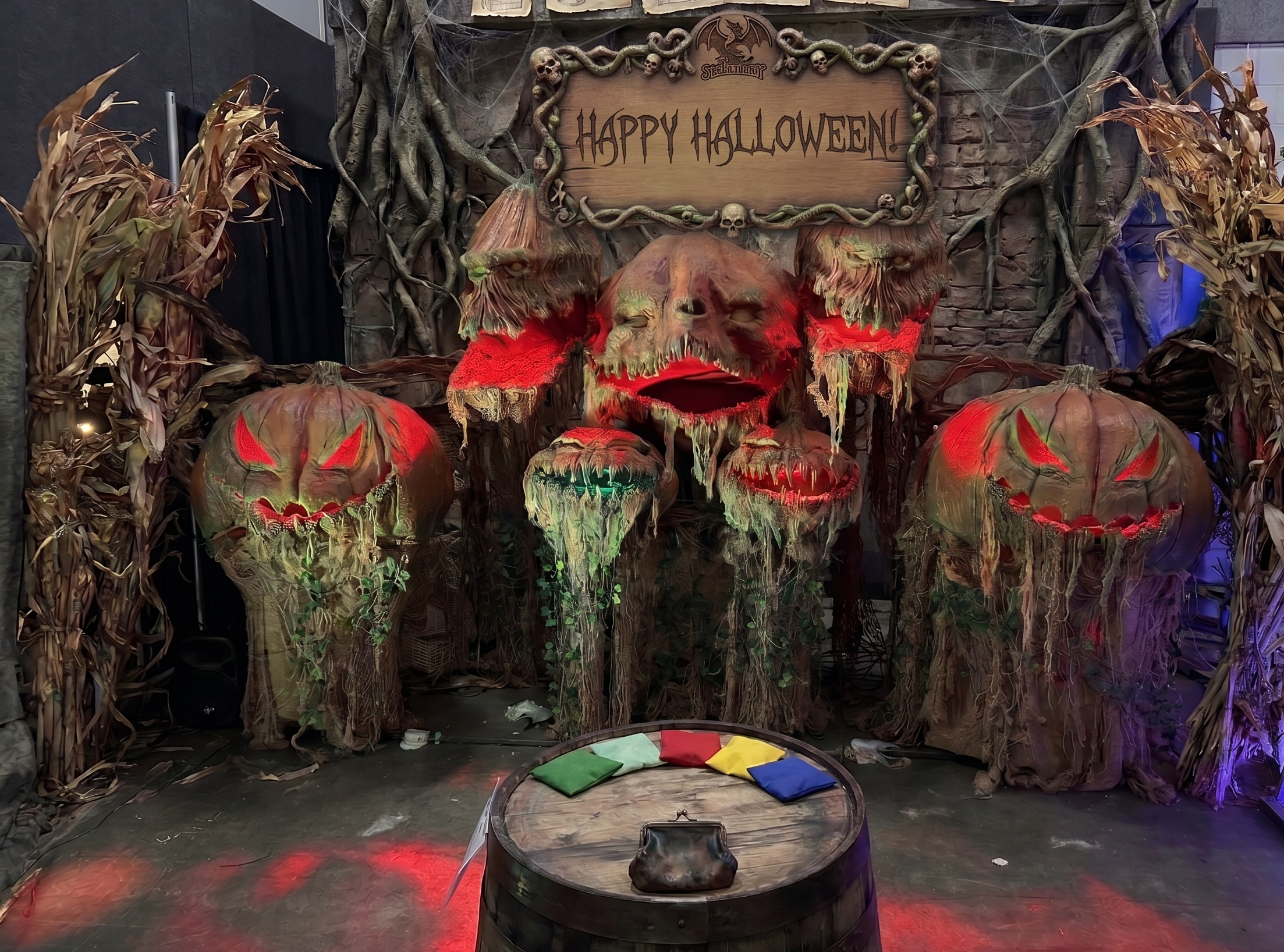 animatronic-pumpkin-toss-game-rental.png