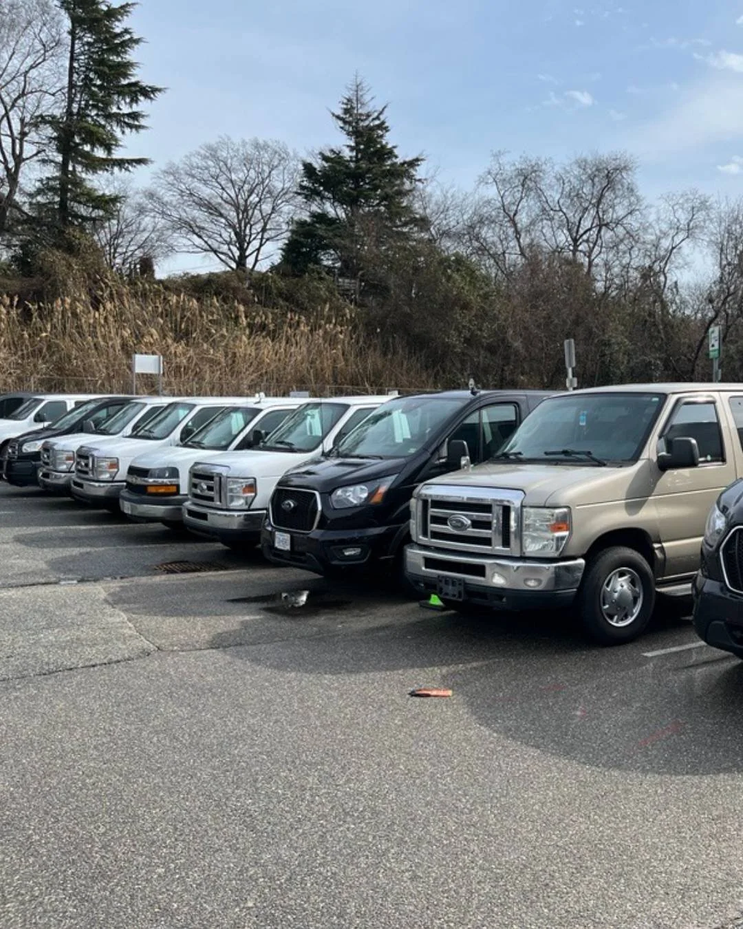 Could a vanpool be the right solution for you and your coworkers? 🚐 

Here's five questions to ask yourself ⬇️

How far is your commute? 
Is there limited parking at your workplace?
Do you have a park &amp; ride near your home?
Does your workplace p