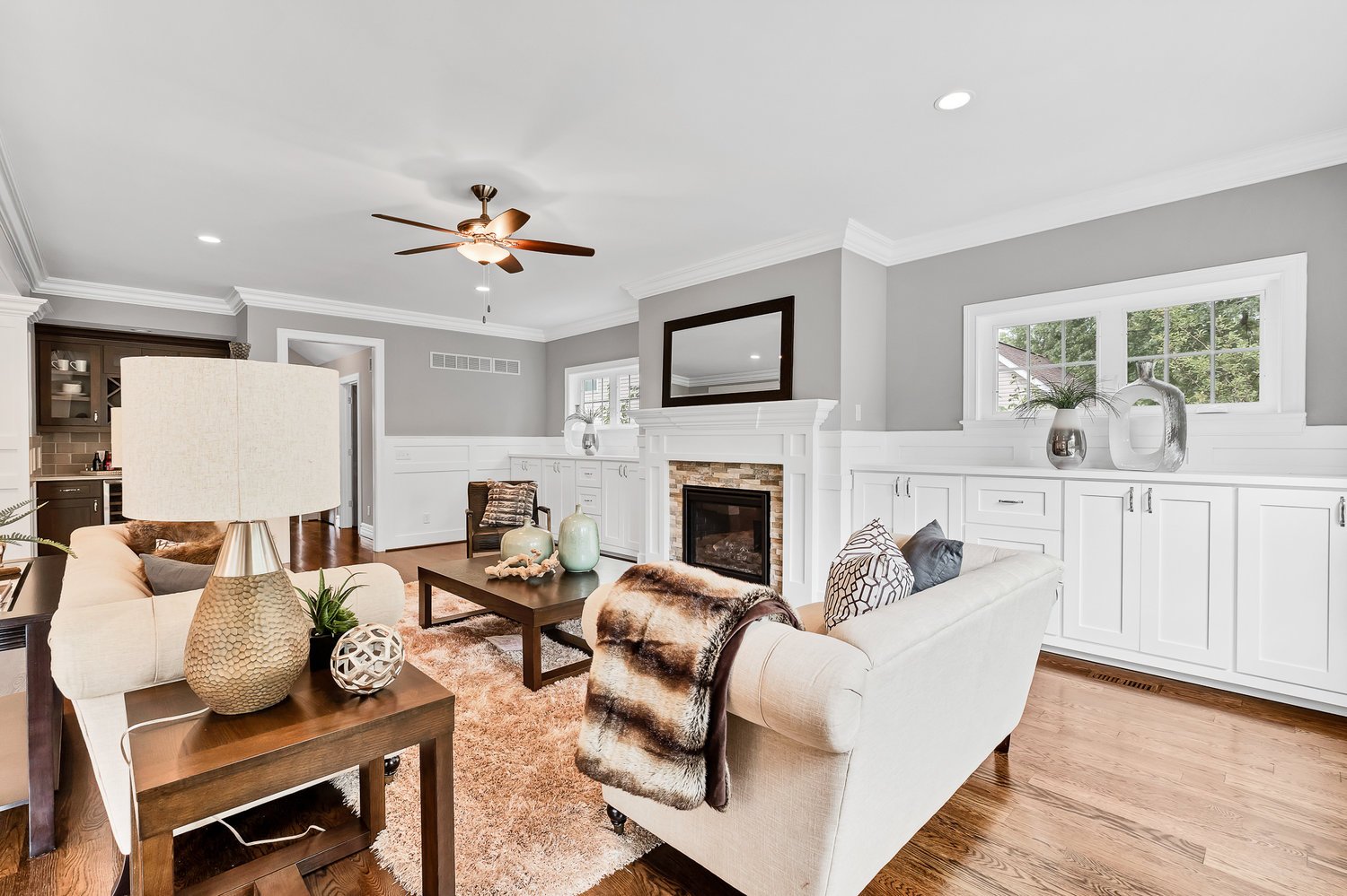 Living Room_1.jpg