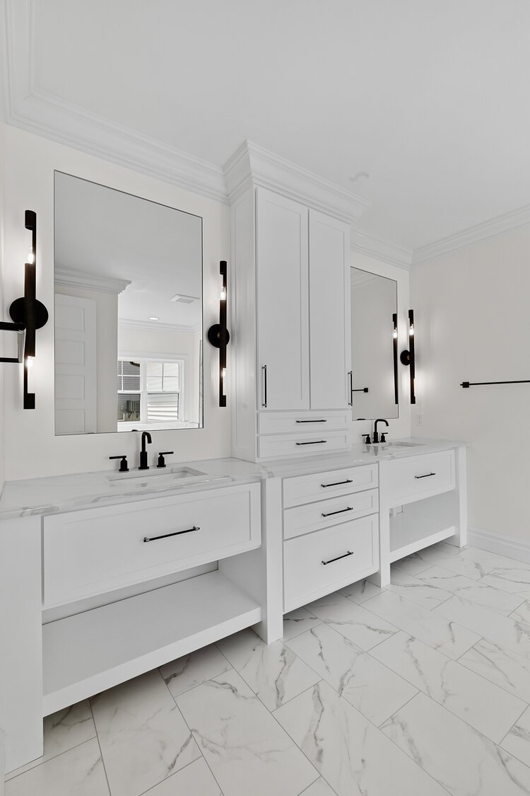 Master Bath.jpg