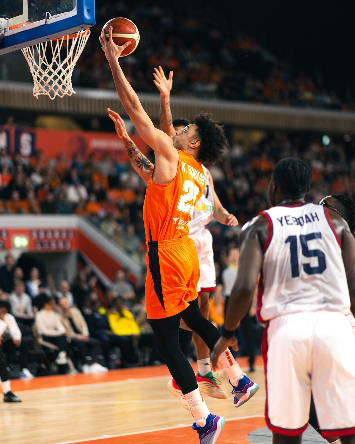 I had the opportunity to shoot the @basketballnederland 🇳🇱 vs. @gbbasketball 🇬🇧 game two weeks ago. Unfortunately, the Netherlands lost, but it was a great experience! Here are some of my favorites.
&bull;
&bull;
&bull;
&bull;
&bull;
#basketball 