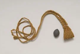 a ma‘a põhaku from https://www.mauimagazine.net/hawaiian-weapons/4/