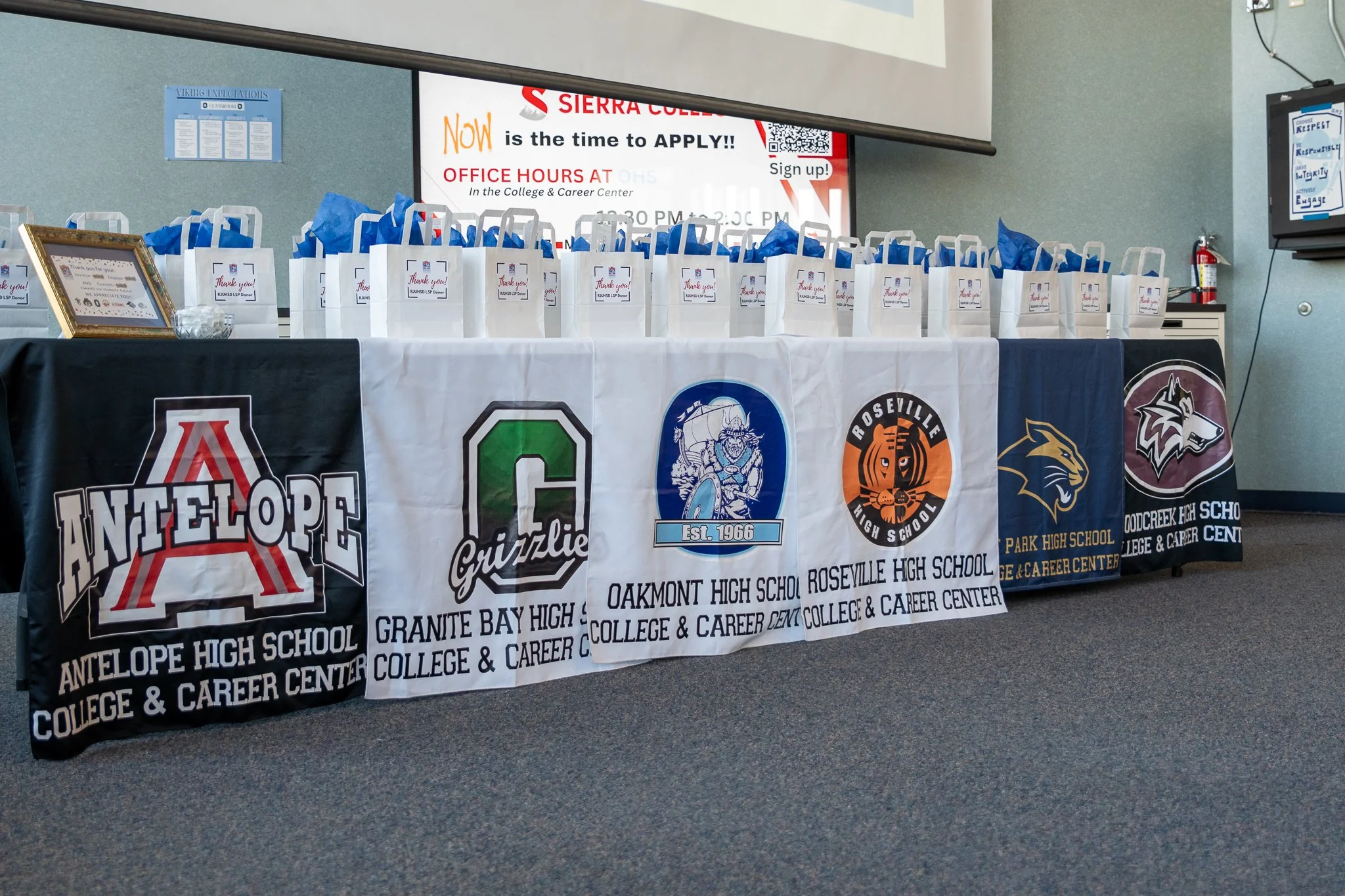 RJUHSD Scholarship Donor Event-10.jpg