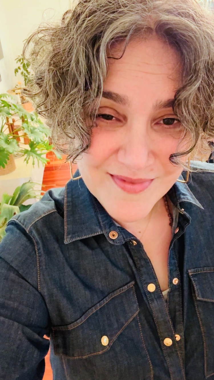 maia-toll-author-editor-book-coach