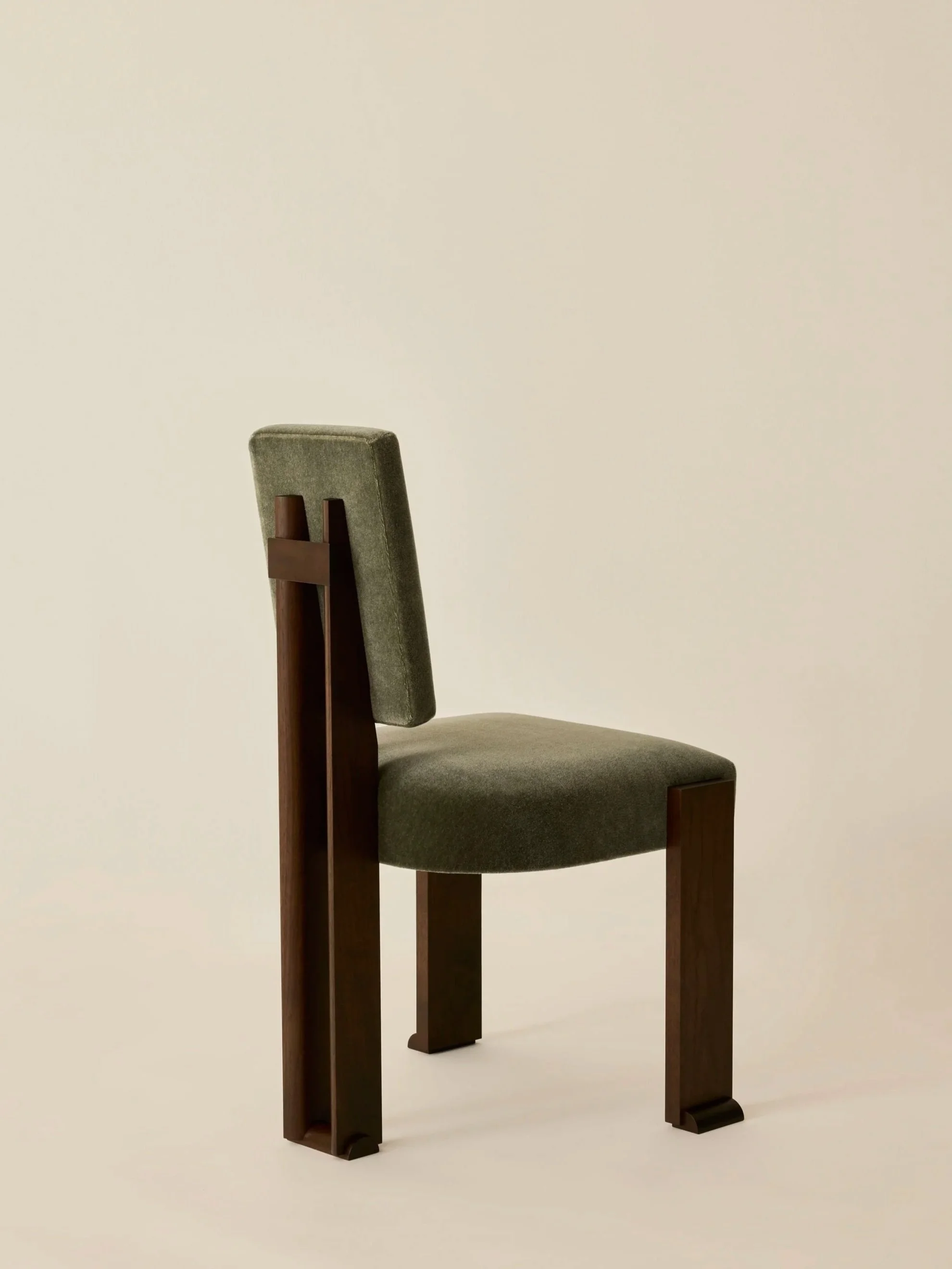 EC_5-26_Monk_Dining-Chair_005.jpg