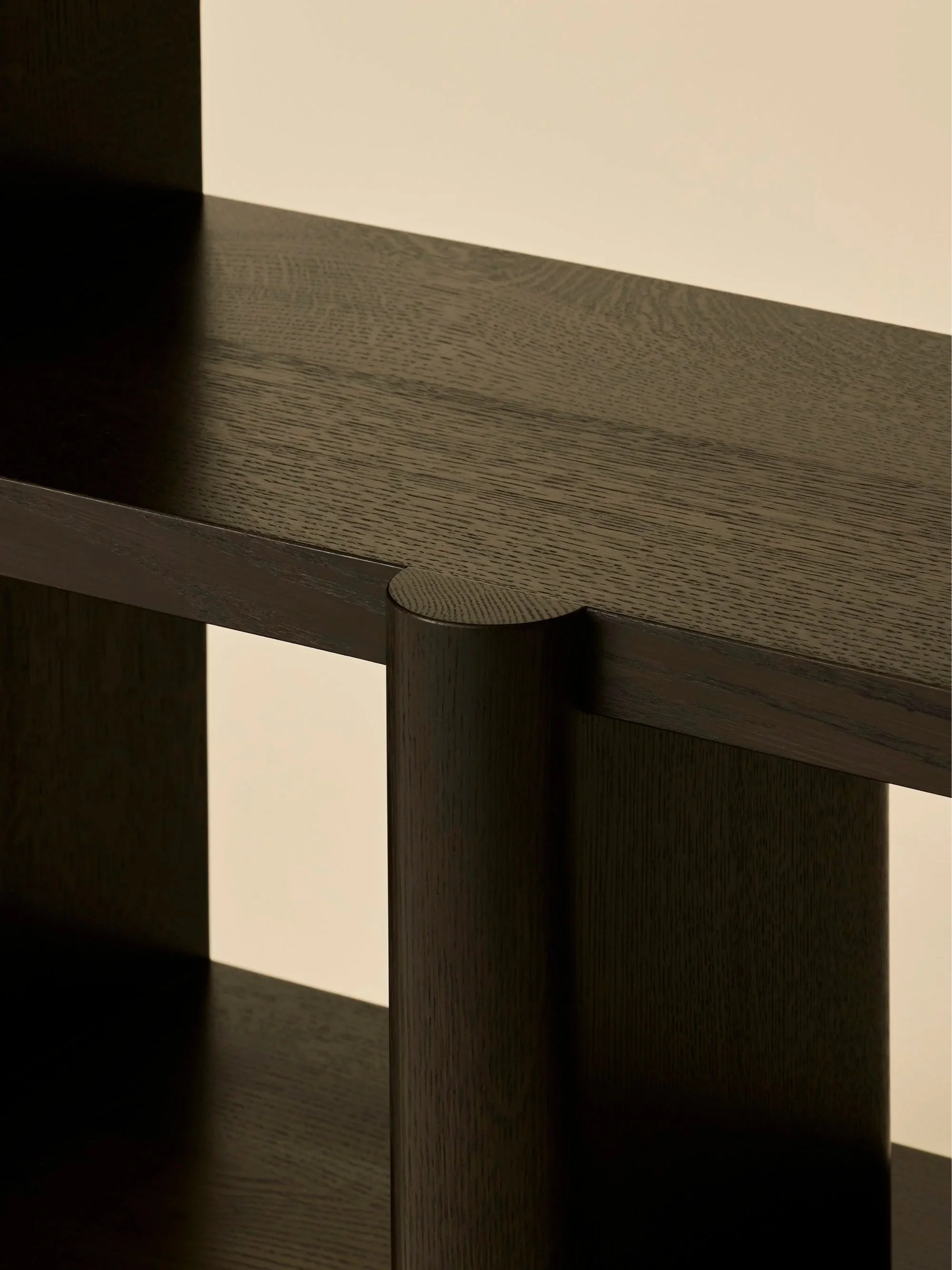 1 / 5  -  Detail Landry Bookcase