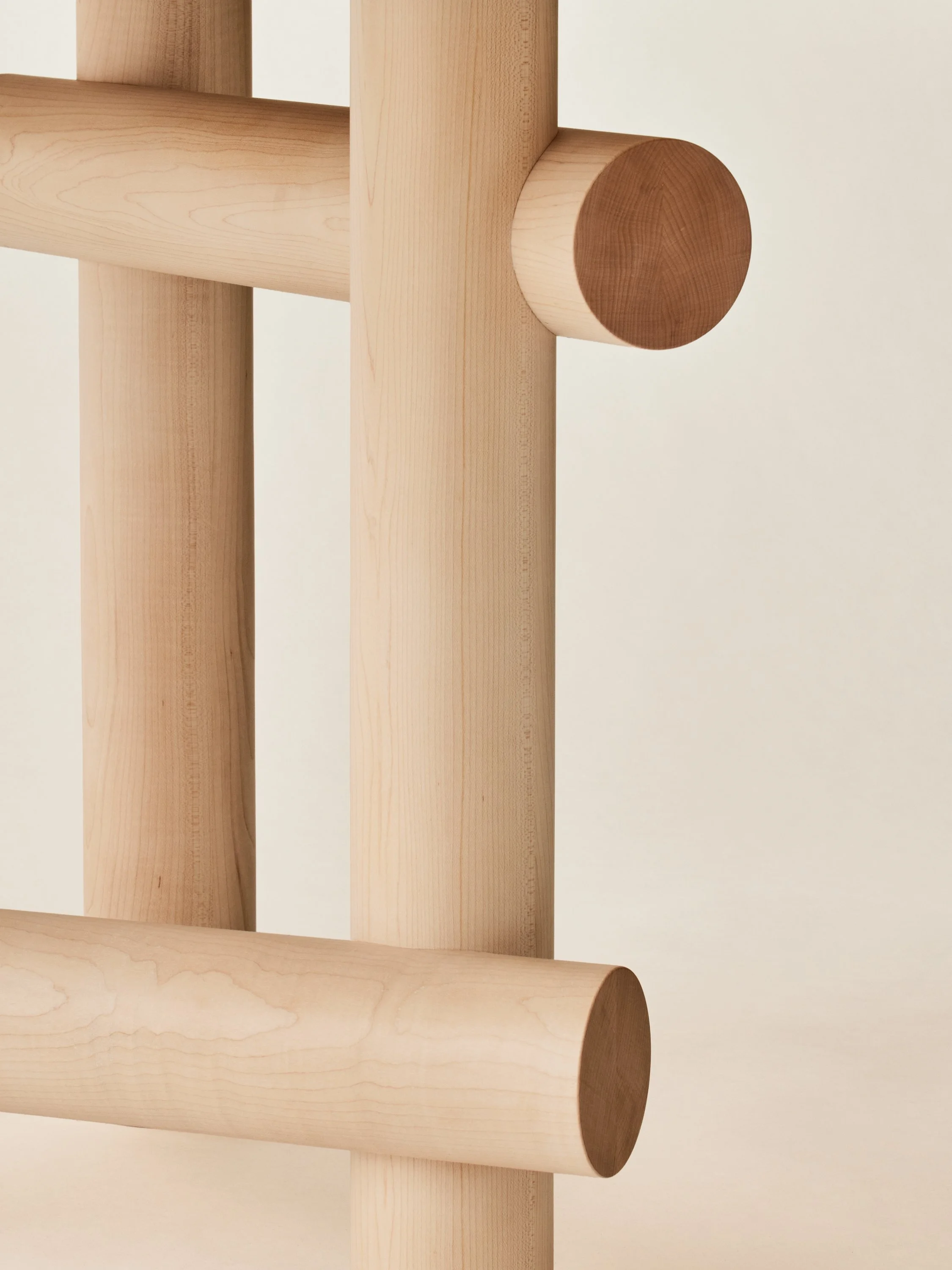 1 / 5  -  Detail Kenny Dining Table
