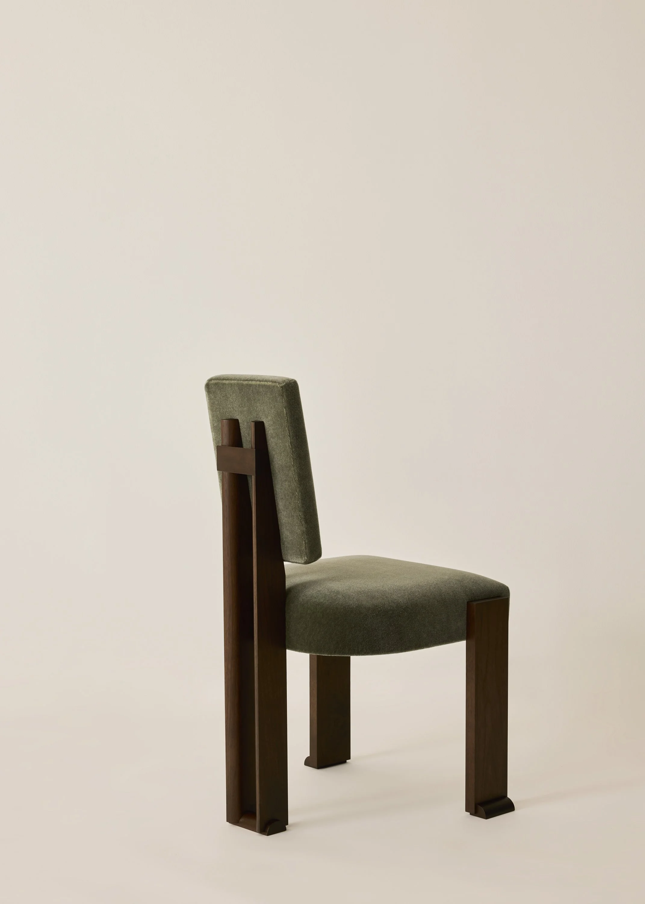 EC_5-26_Monk_Dining-Chair_005b.jpg