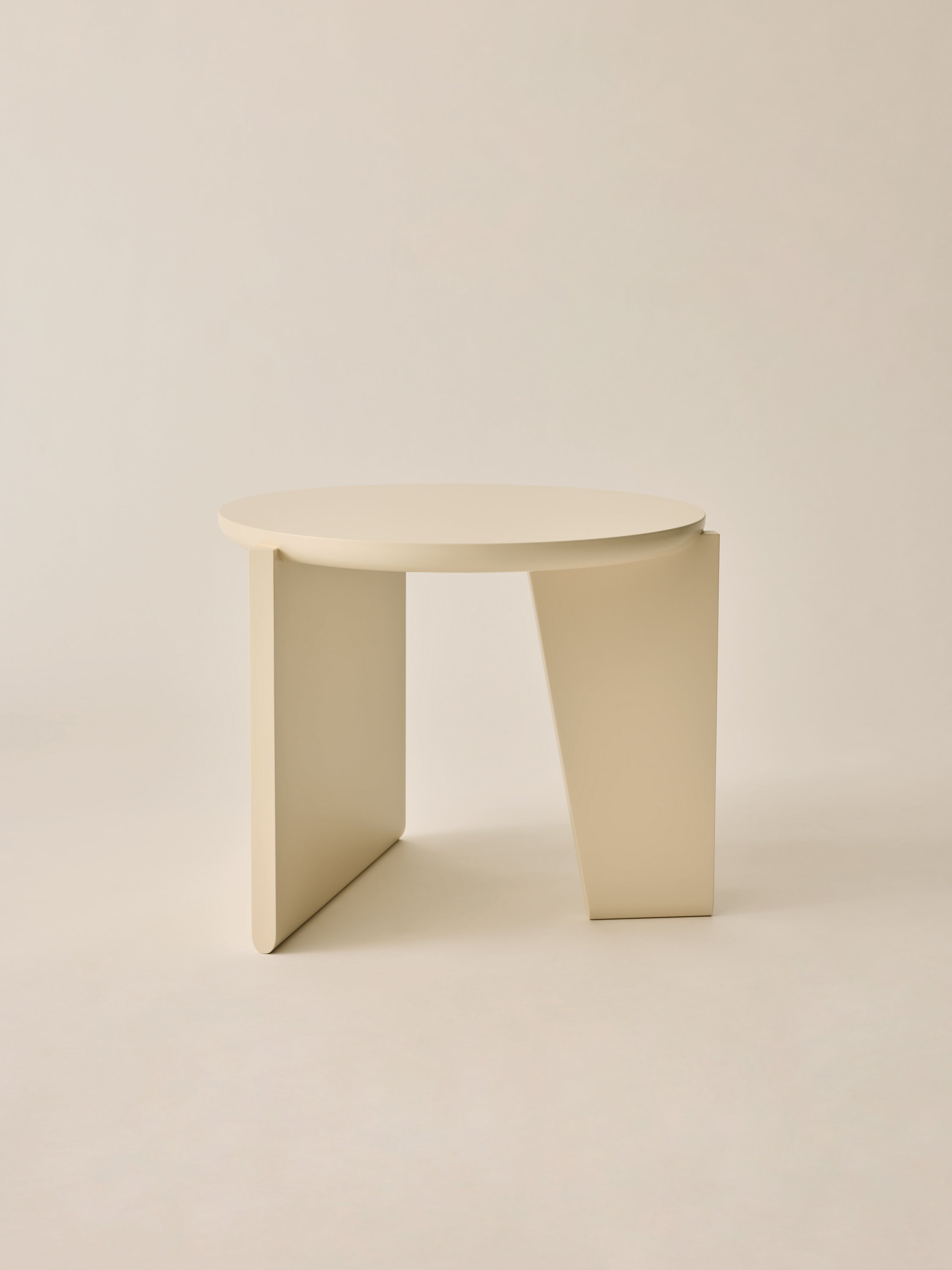 EC_1-26_Wu-Side-Table_Bone_003.jpg