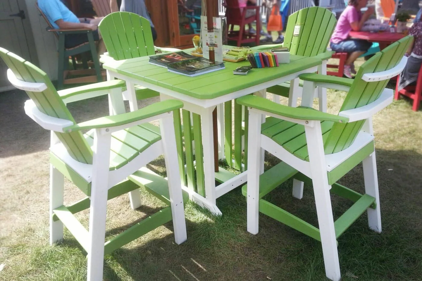 square-pub-table-for-patio-and-outdoor-furniture-northwood-industries-1400x933-f50_50.jpg