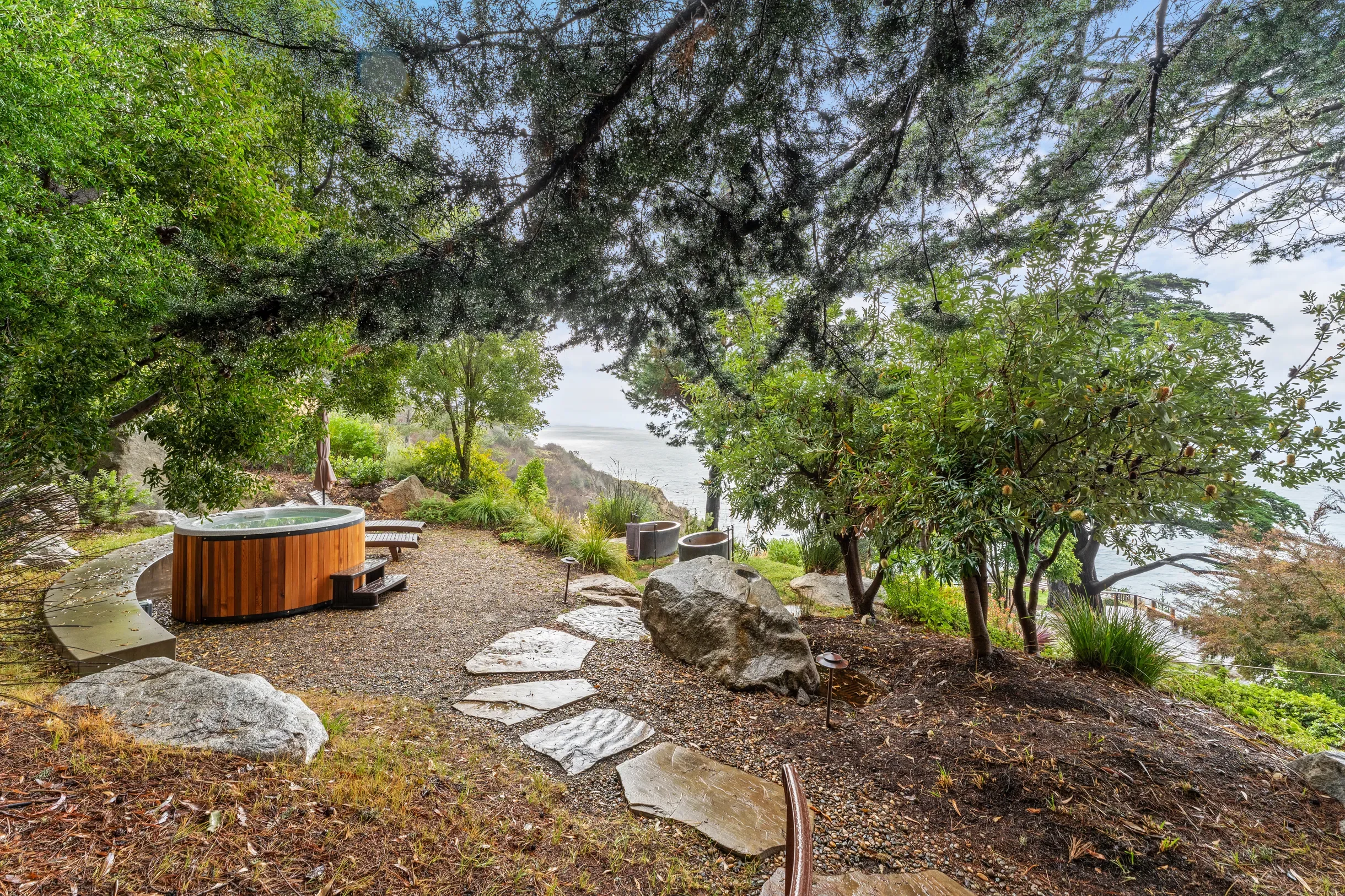 Big Sur hot tub.webp