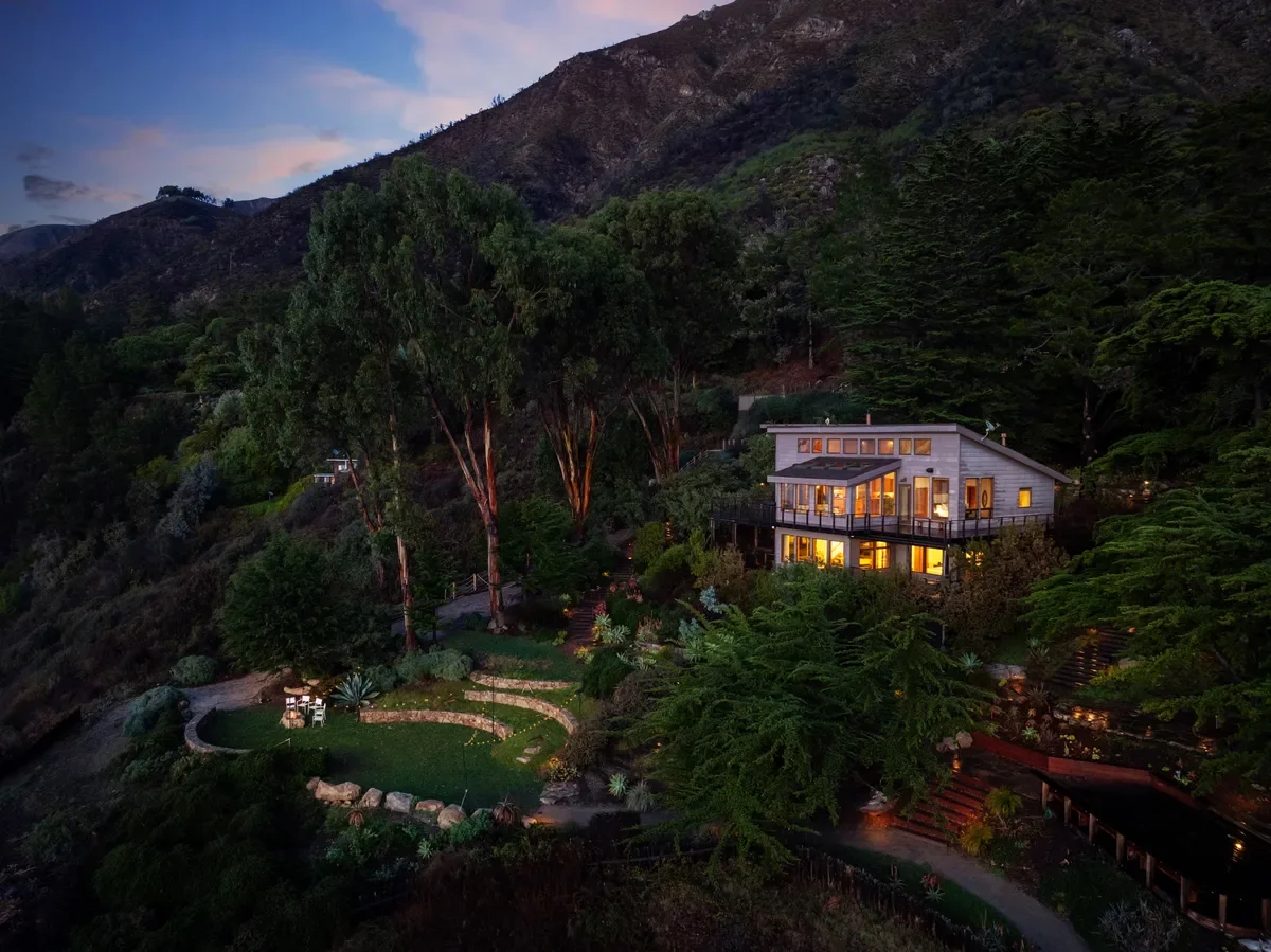 Exterior Long shot 2.webp