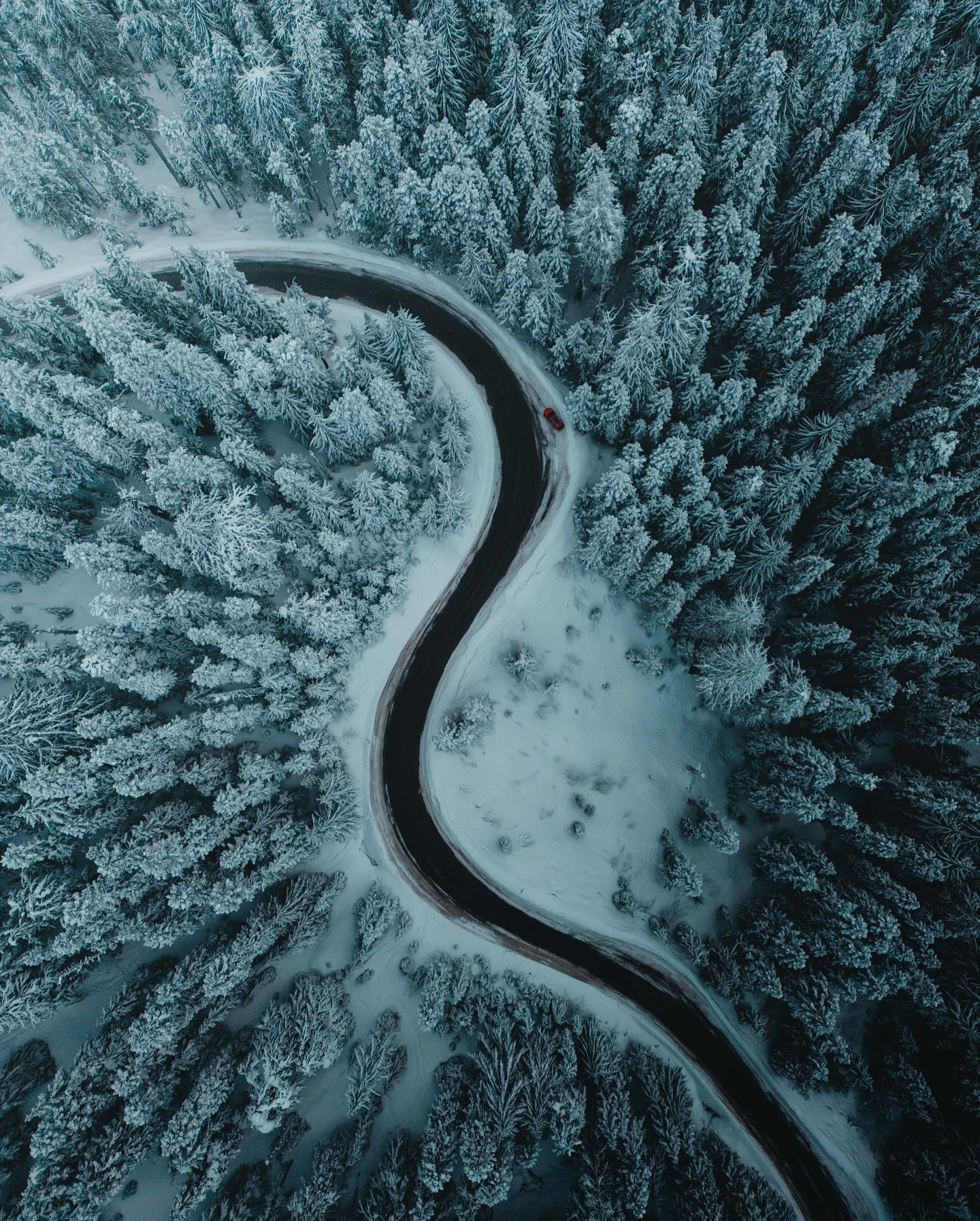 early mornings in the snowy Cascades. 
from a midwinter drive up to Mt. Baker… surrounded by glory on every side. 
#winter #northcascades #mountains #drone