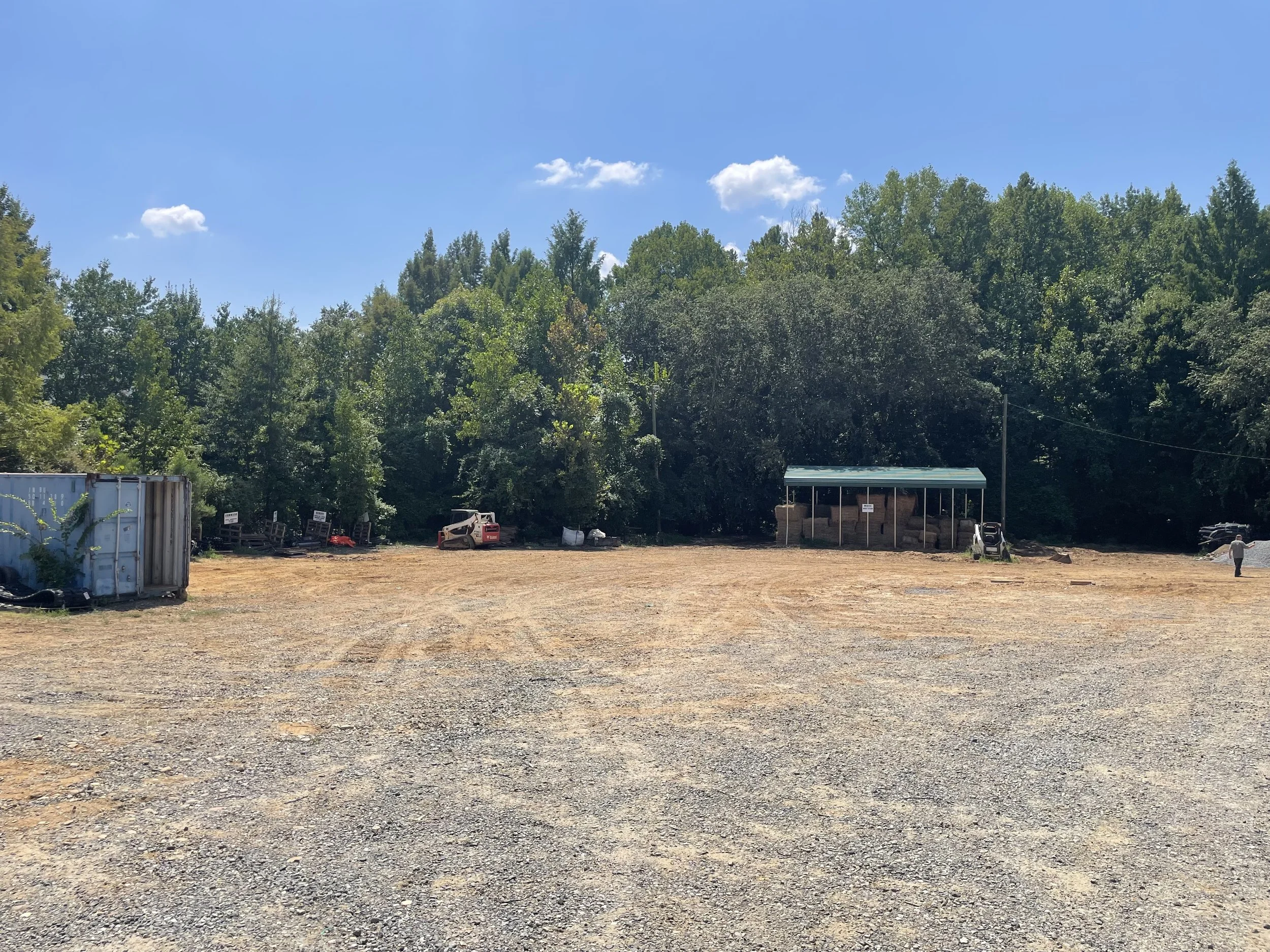 What Being Minutes From Charlotte Douglas International Airport Actually Means for an Industrial Site