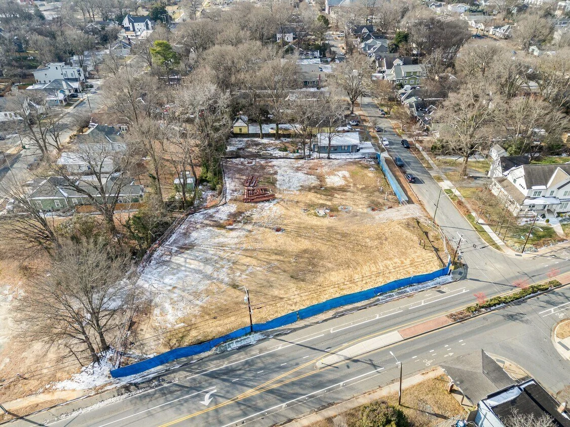 1100 Parkwood Avenue · Charlotte, NC 28205 For Sale · ±0.96 Acres · NS Zoning