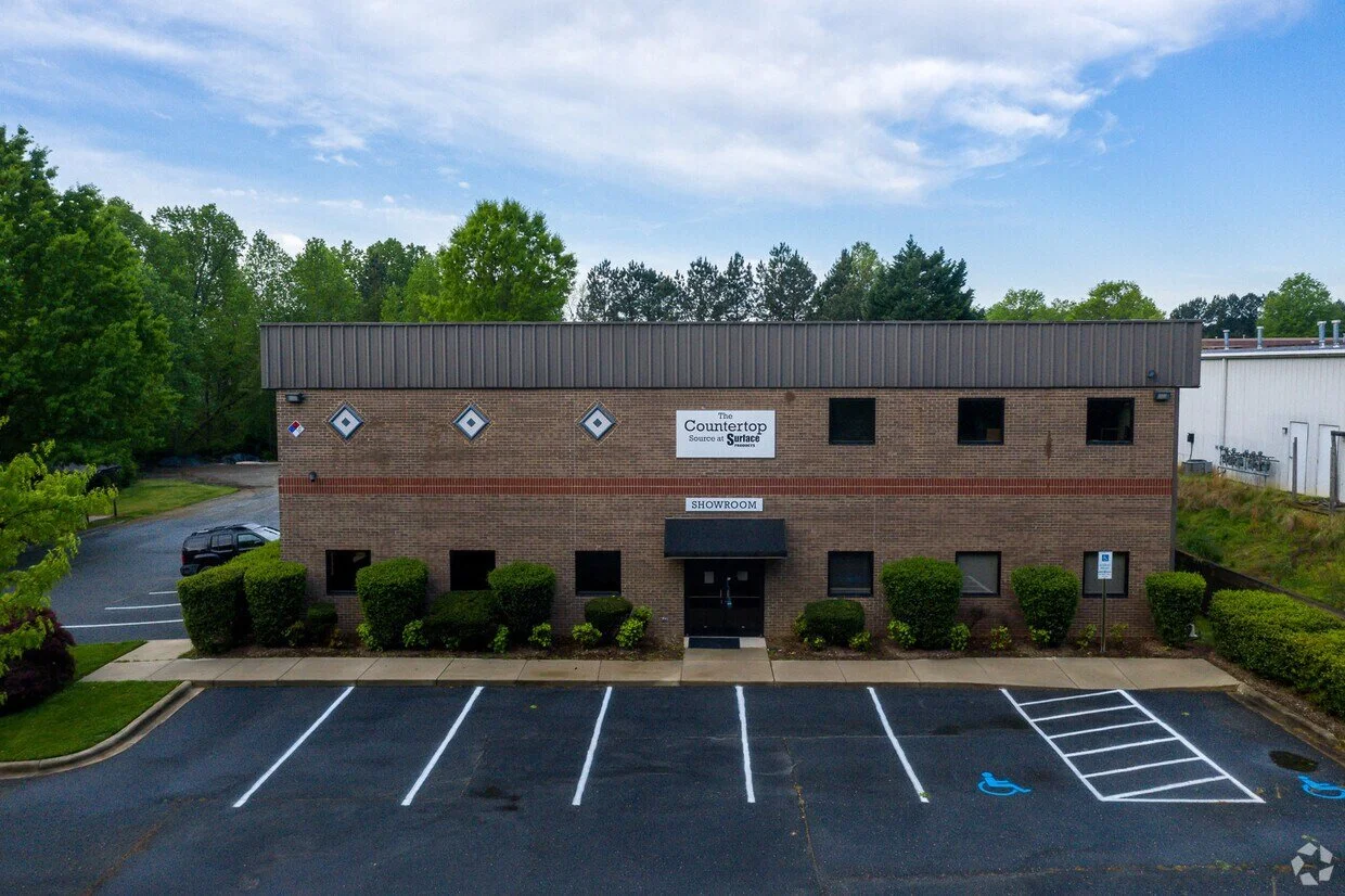 18623 Northline Drive · Cornelius, NC For Lease · 17,500 SF · 1.68 Acres · IC Zoning