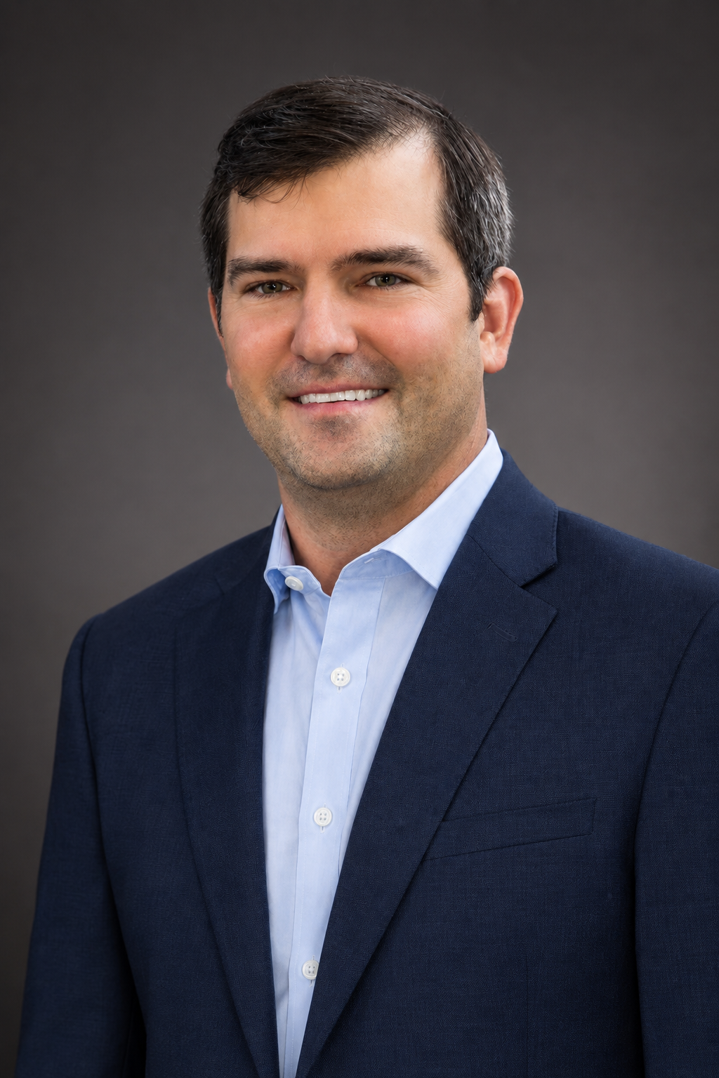 Hunter Graham, commercial real estate broker in Charlotte specializing in retail, office, and flex space leasing.