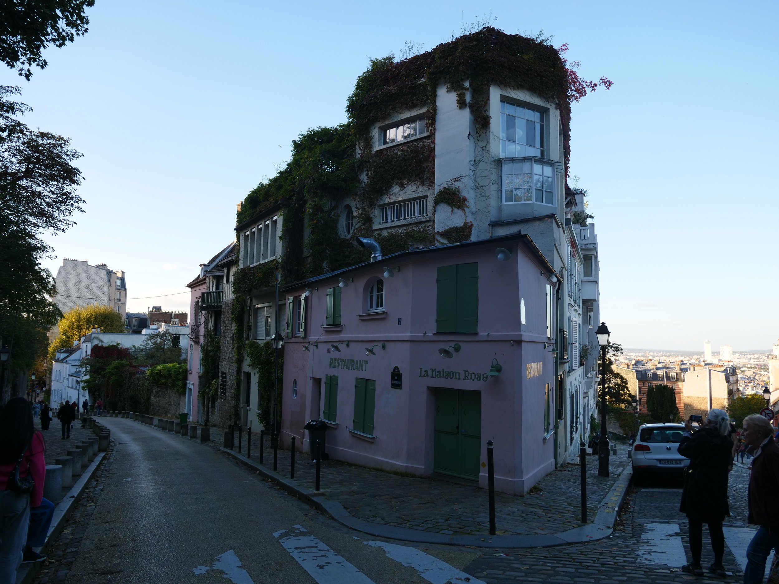 A Montmartre icon, La Maison Rose is a picture-perfect reminder of the neighborhood’s artistic legacy.
