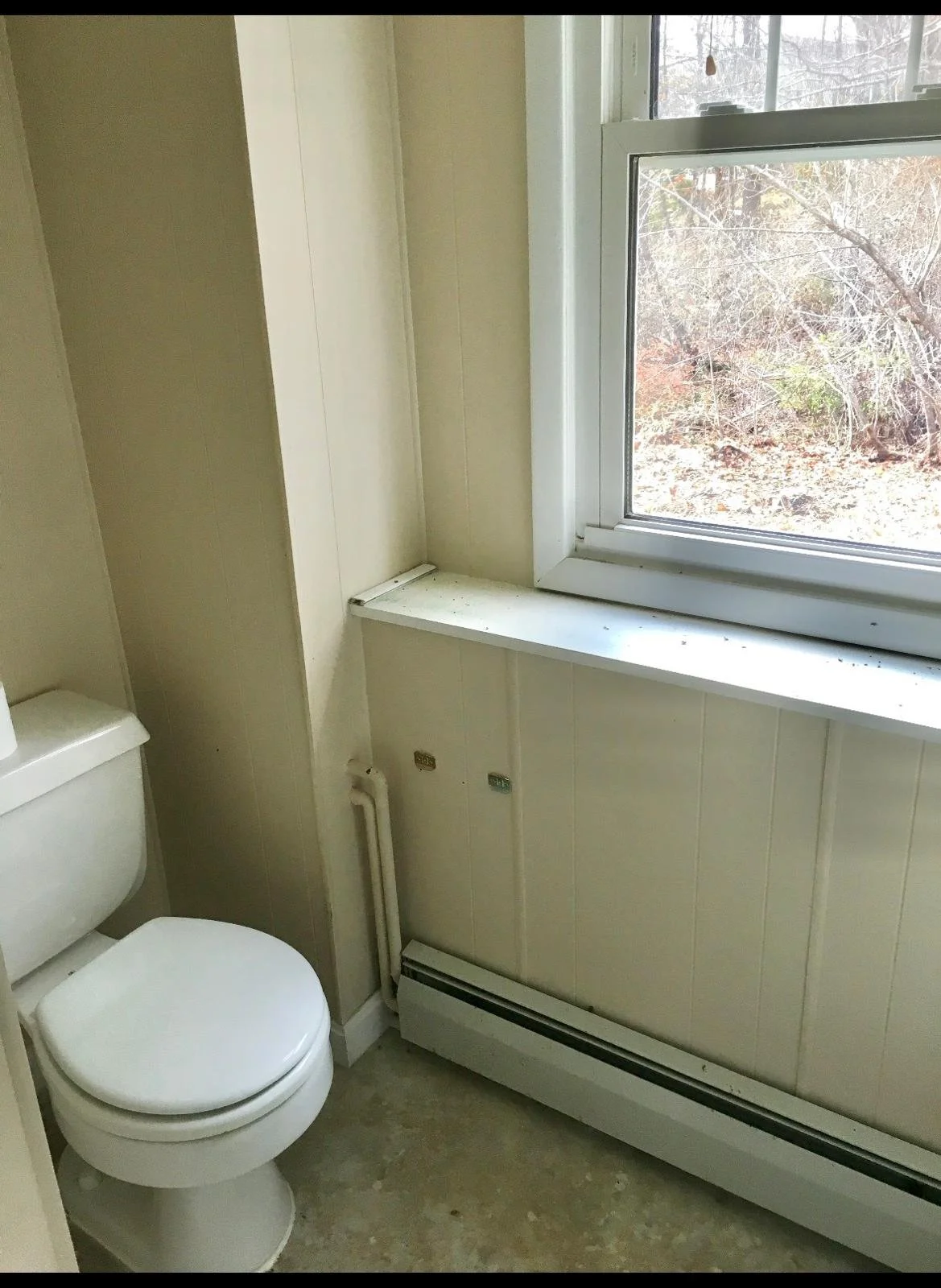 Bathroom - Before (1).jpg