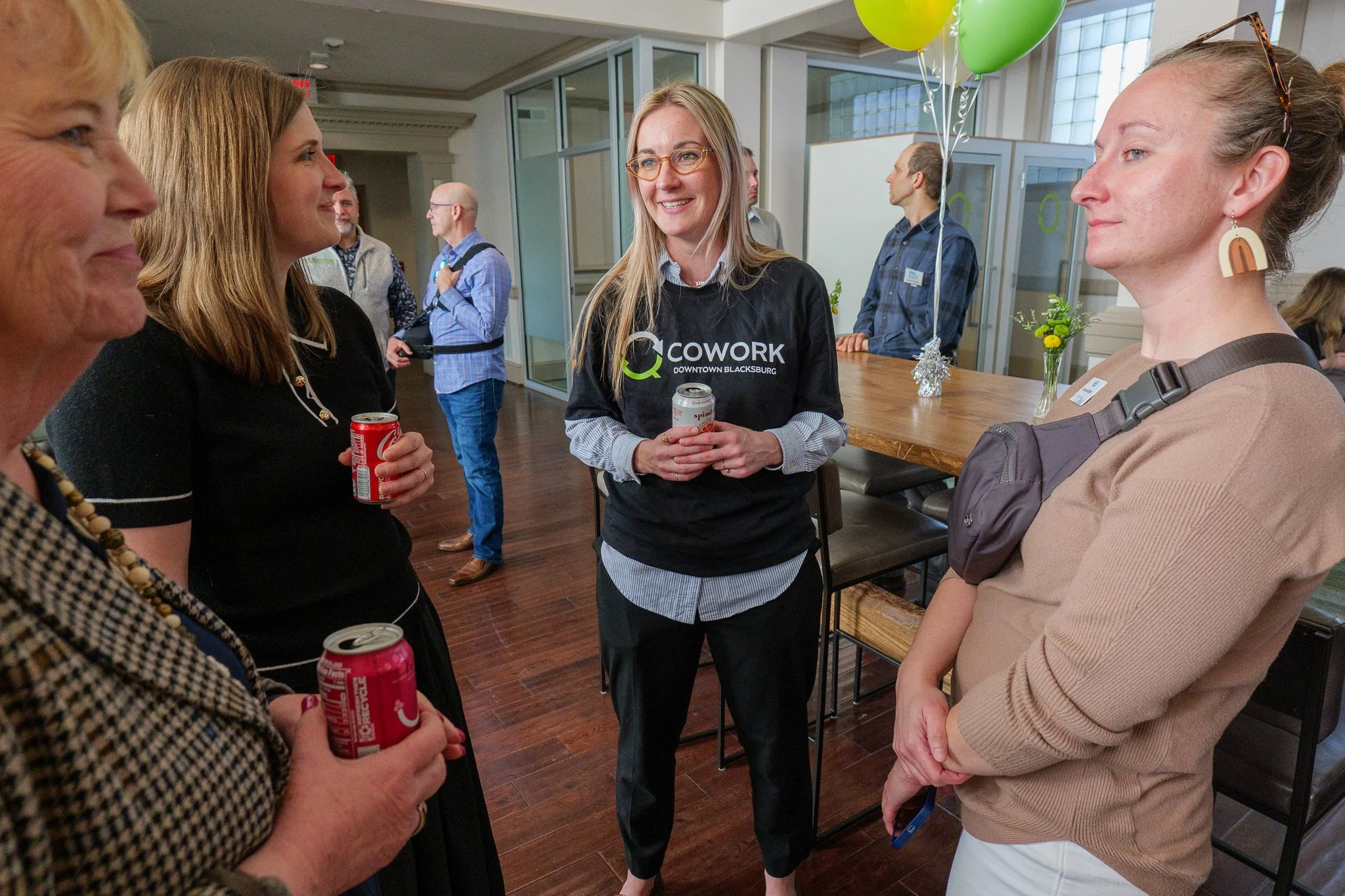 qcoworkribboncutting-4.jpg