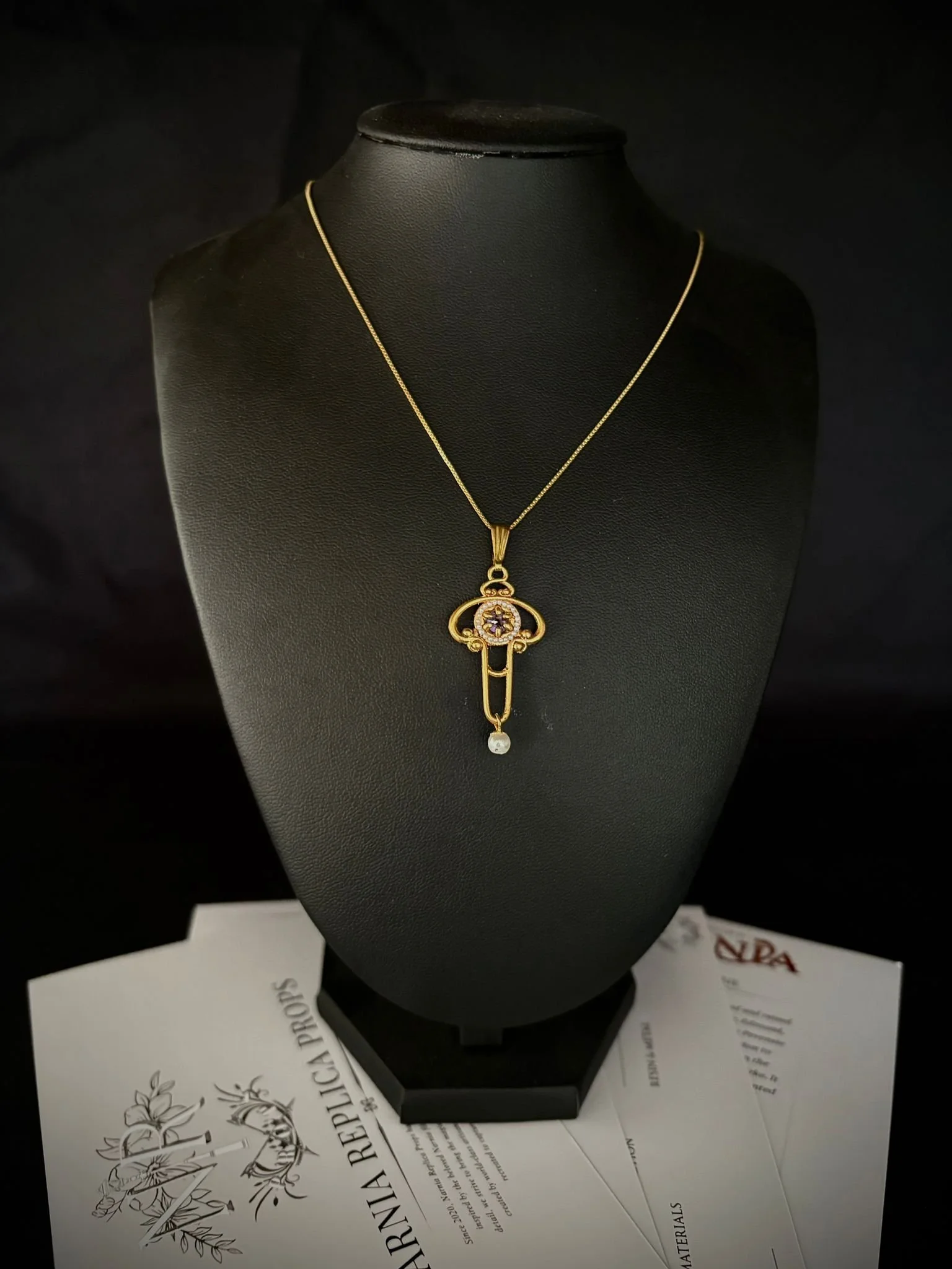 Susan Pevensie Necklace V1