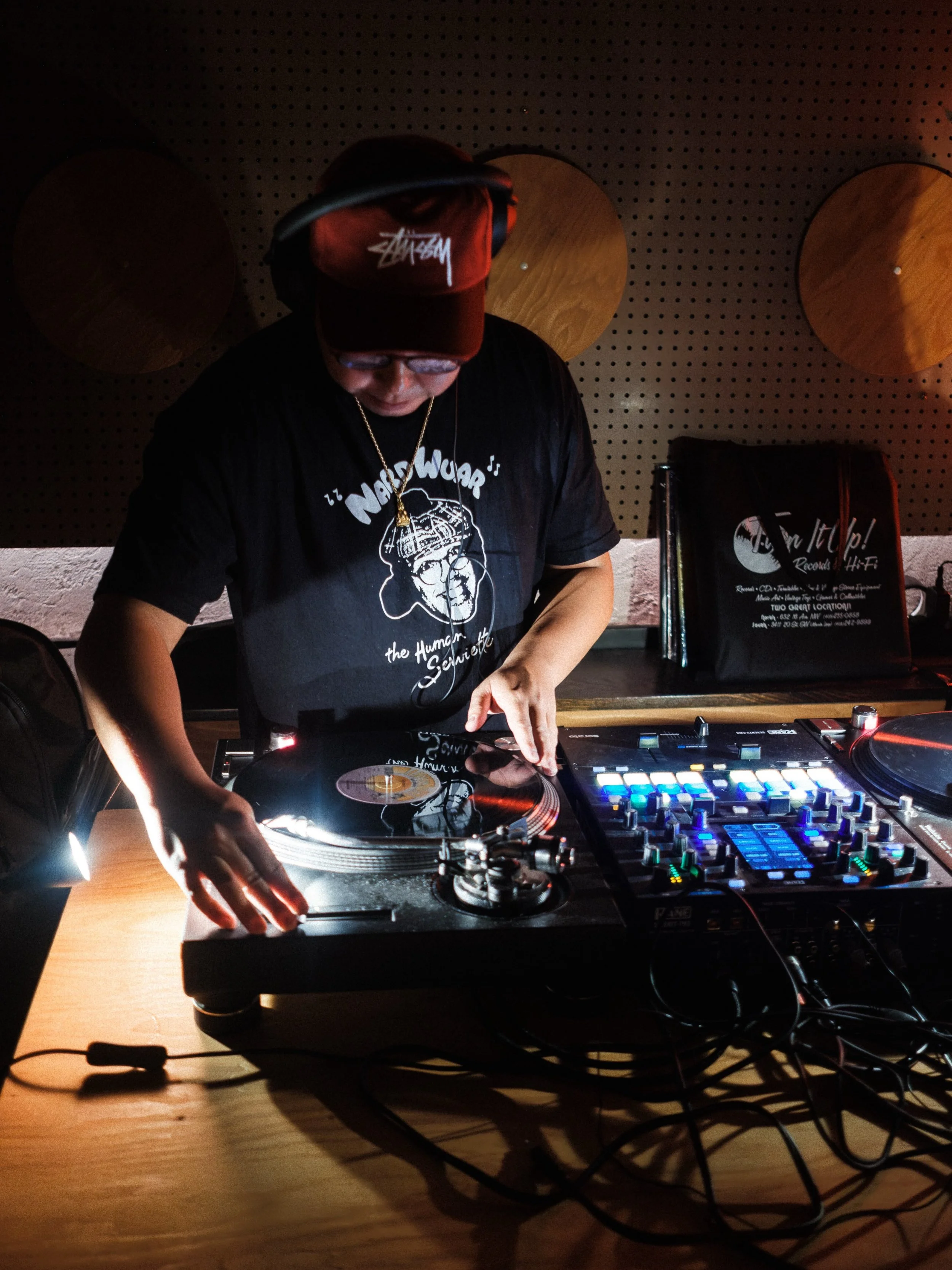 LATE NIGHTS

A look at when @djsim_one and @djswann took over the room a few weekends ago&hellip;

Our October calendar is live on our website and we&rsquo;ll have selectors @lockedgroove7 and @robbbbieg coming through along with DJs @oldirtybenson a
