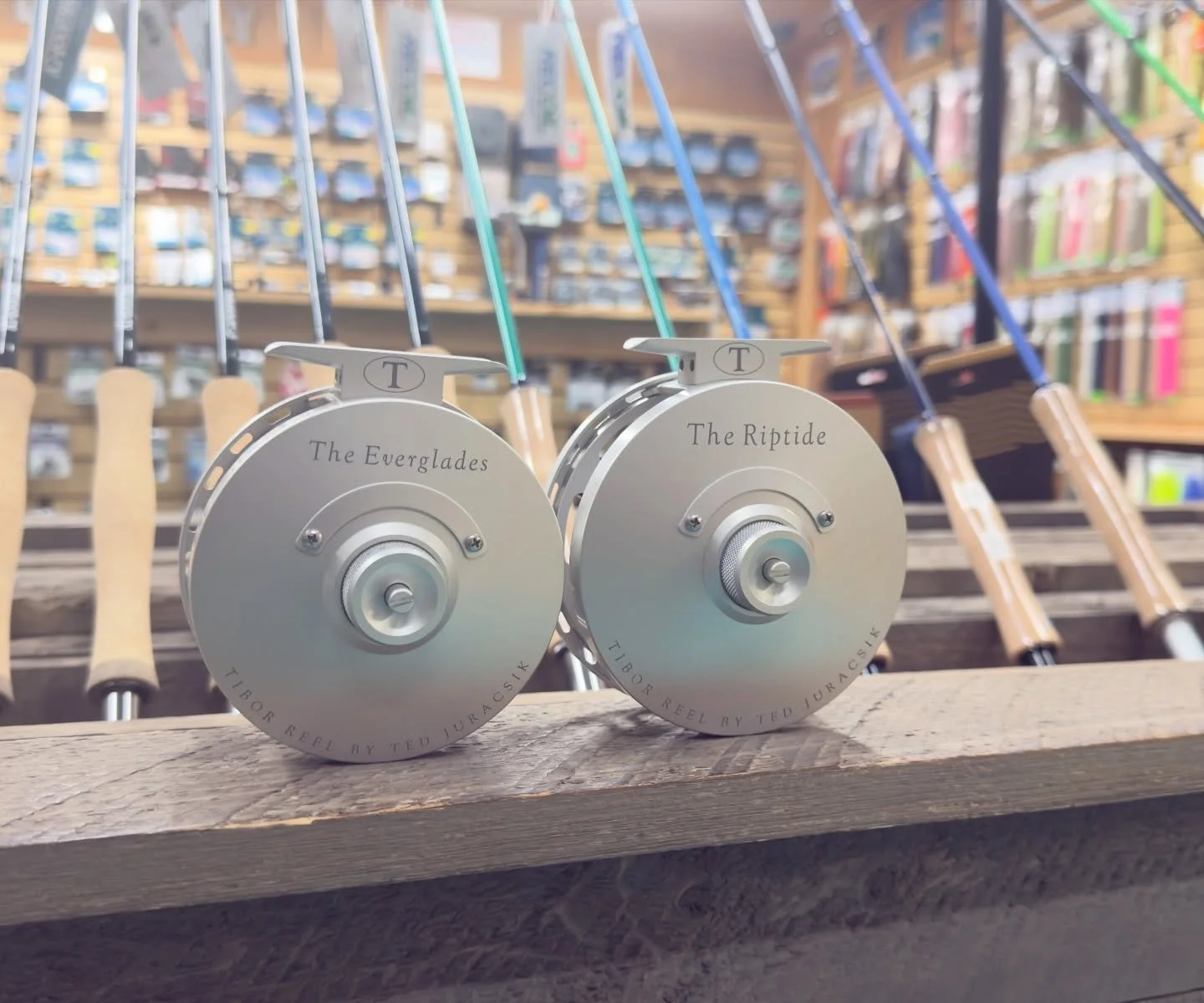 Hard to beat the @tiborreels Everglades and Riptide for any Lowcountry adventure 

#flyfishing #tiborreels