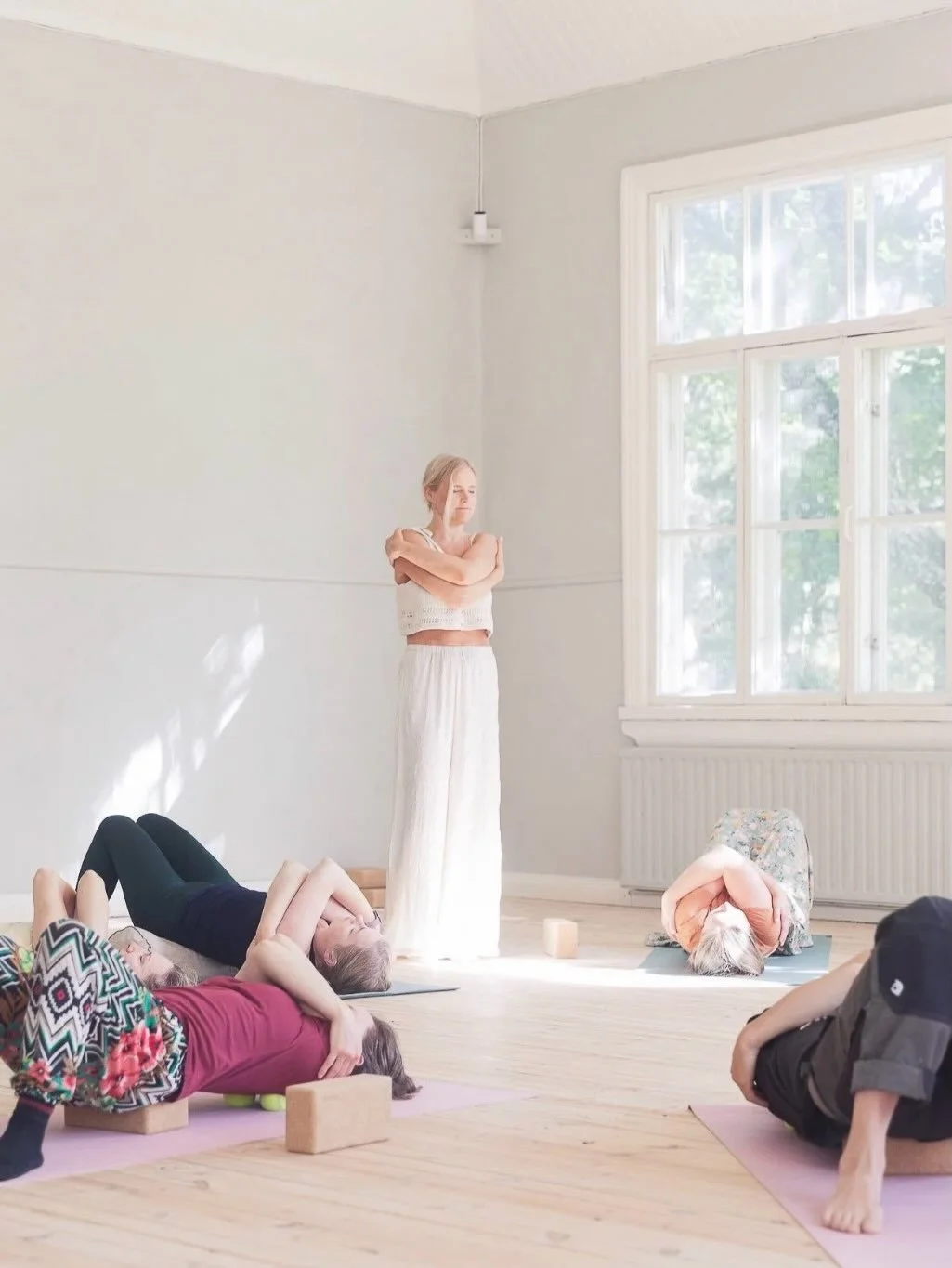 Tervetuloa T&auml;ktomin koululle yst&auml;v&auml;np&auml;iv&auml;n&auml; eli lauantaina 14.2. hellim&auml;&auml;n itse&auml;si lempe&auml;ll&auml; ja kehoa rentouttavalla kynttil&auml;nvalojoogalla klo 18-19.30. 🕯️

Joogan j&auml;lkeen voit halutes