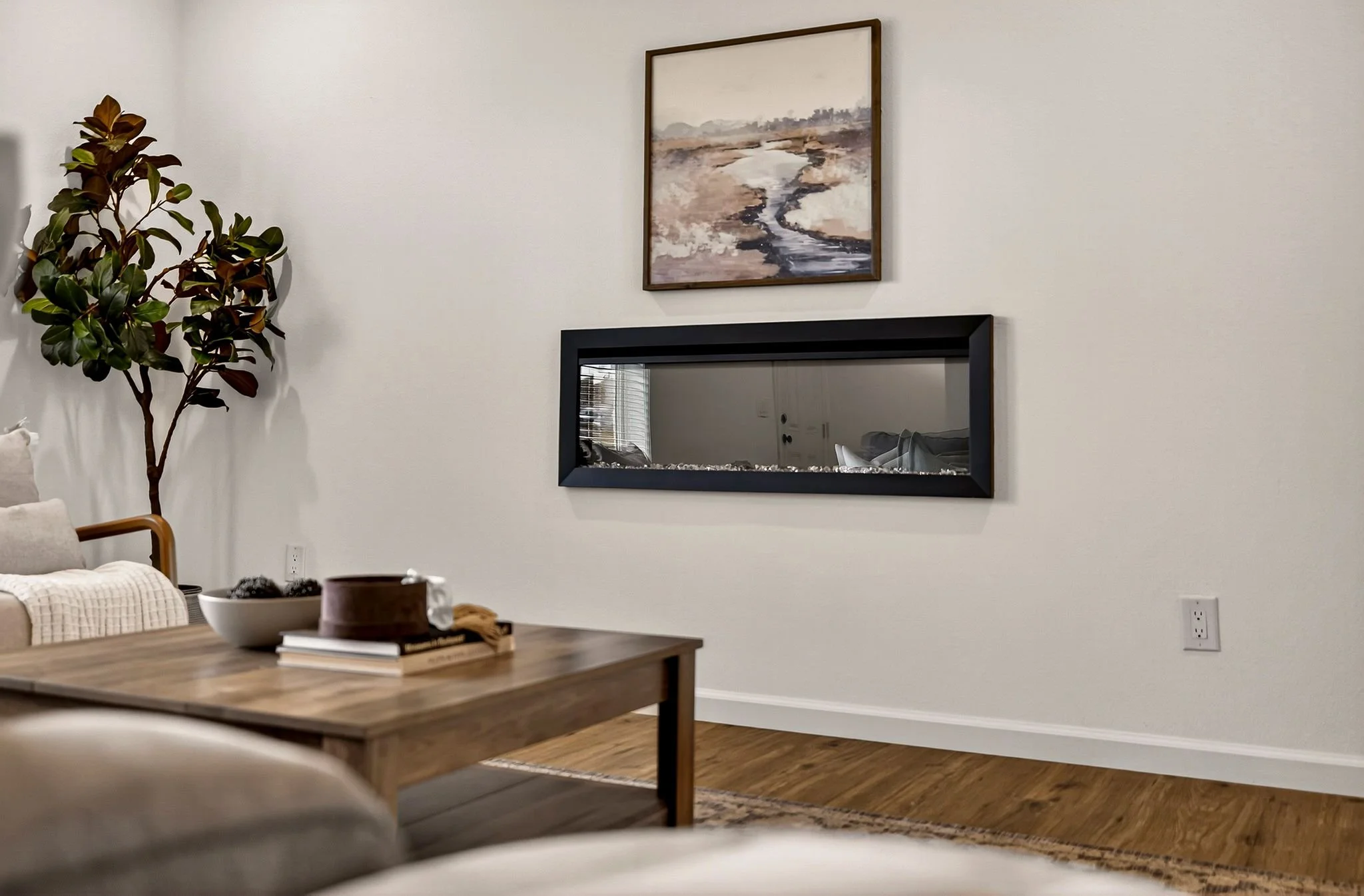 mls_6160 Beacon Ct - 016 (Photos) (1).jpg