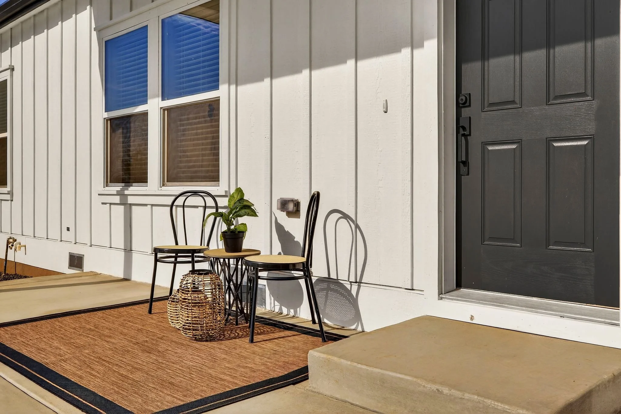 mls_6160 Beacon Ct - 007 (Photos).jpg