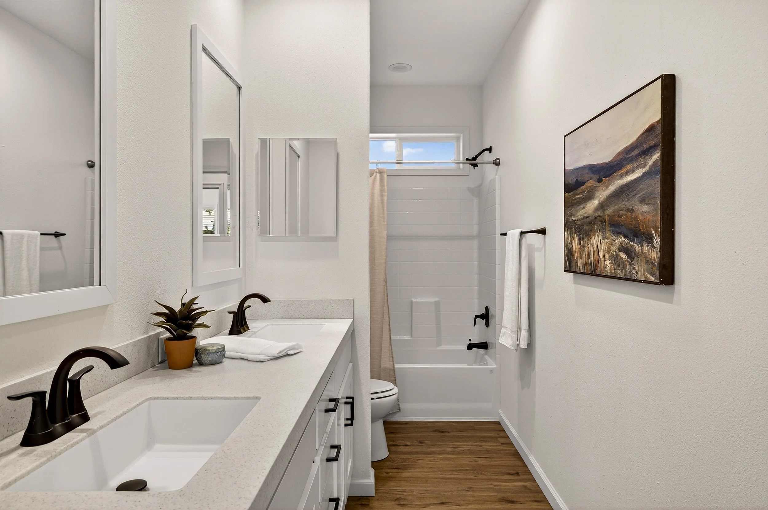 6160 Beacon Ct - 043 (Photos).jpg