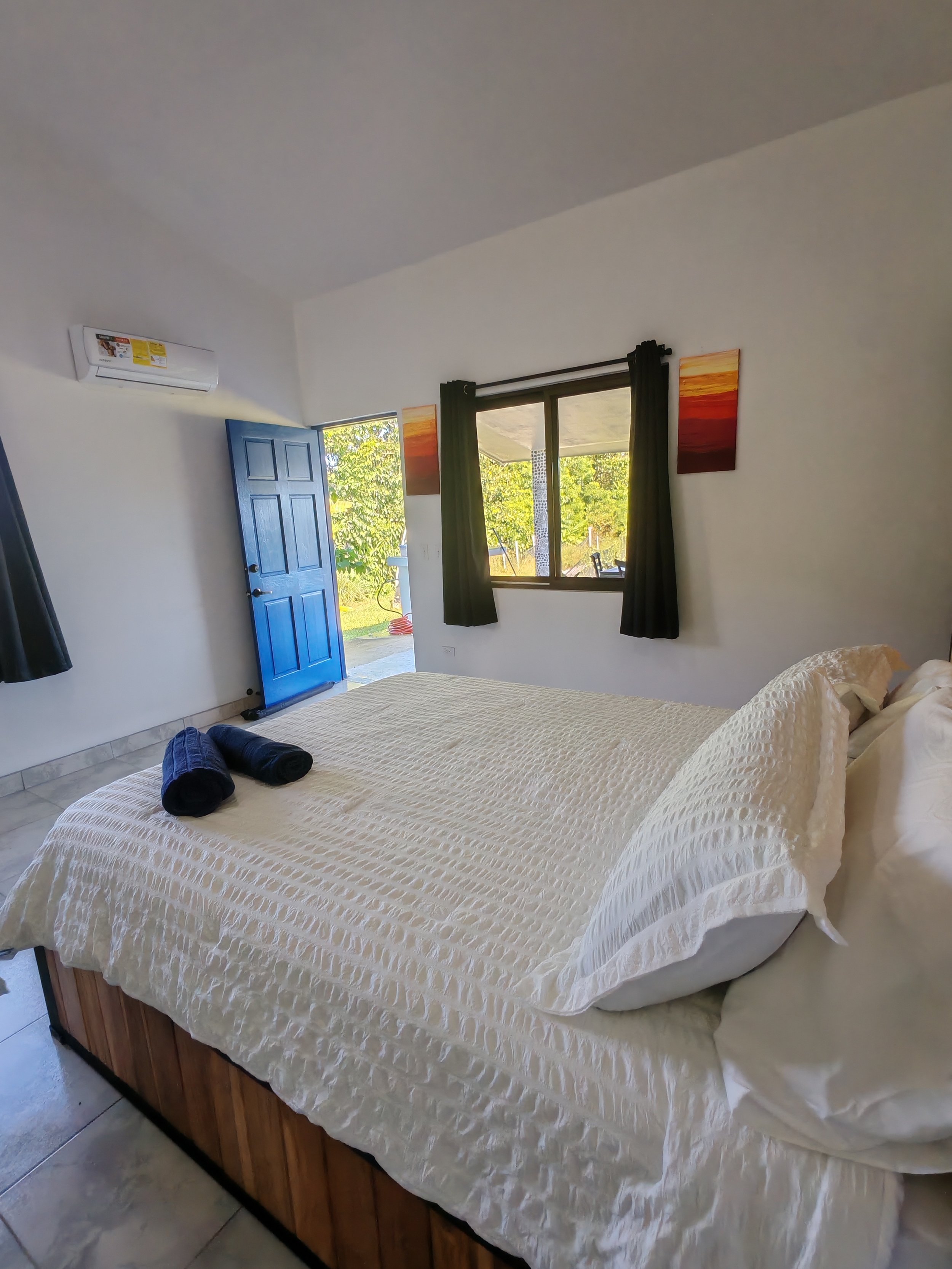 Queen bed