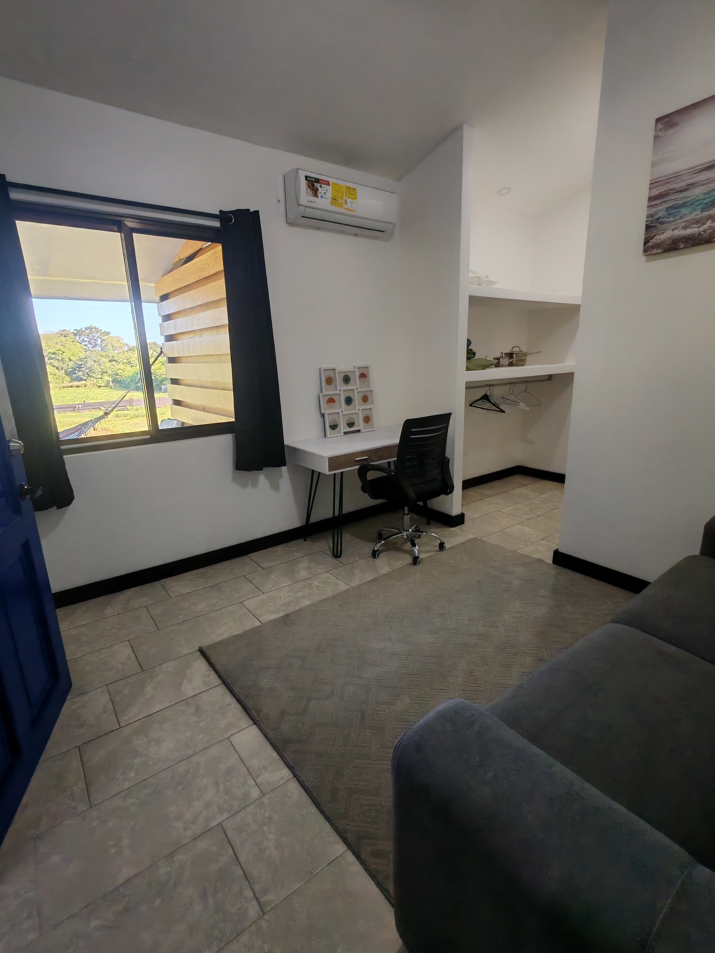 Office/ 2nd bedroom