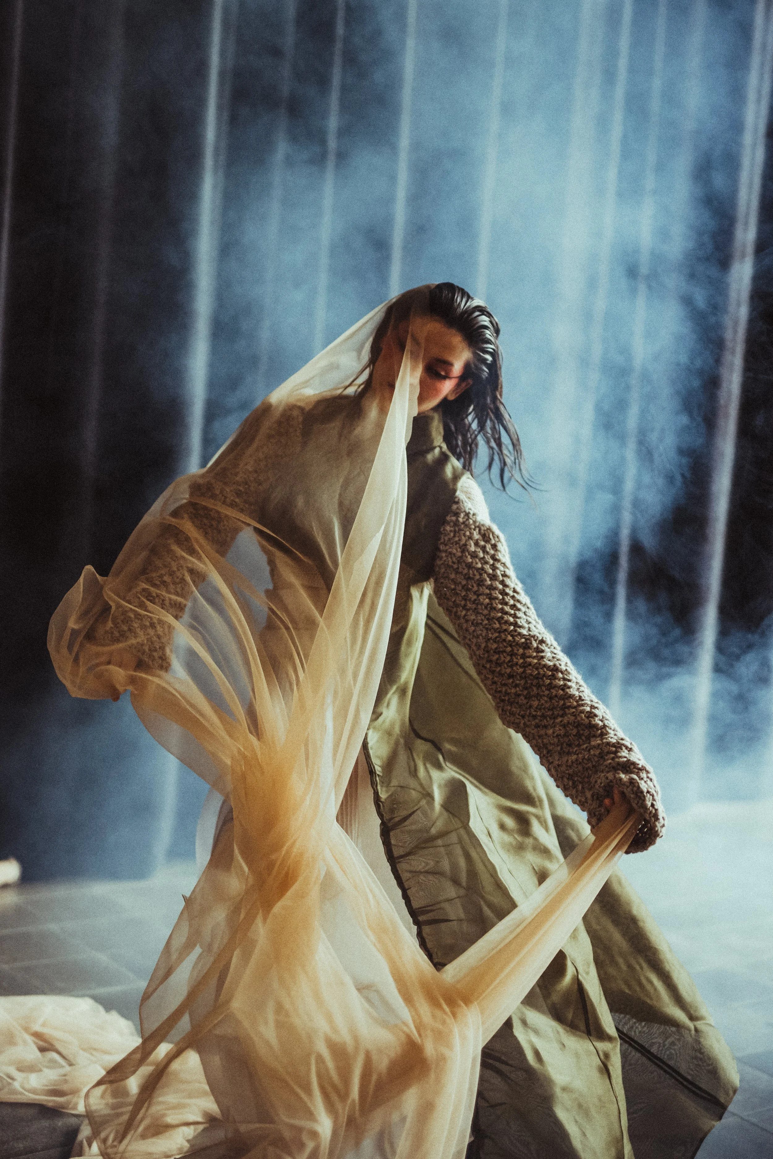 Diseñadora Marta Miñán con Eira Riera  fotografías por Claudia Herrán