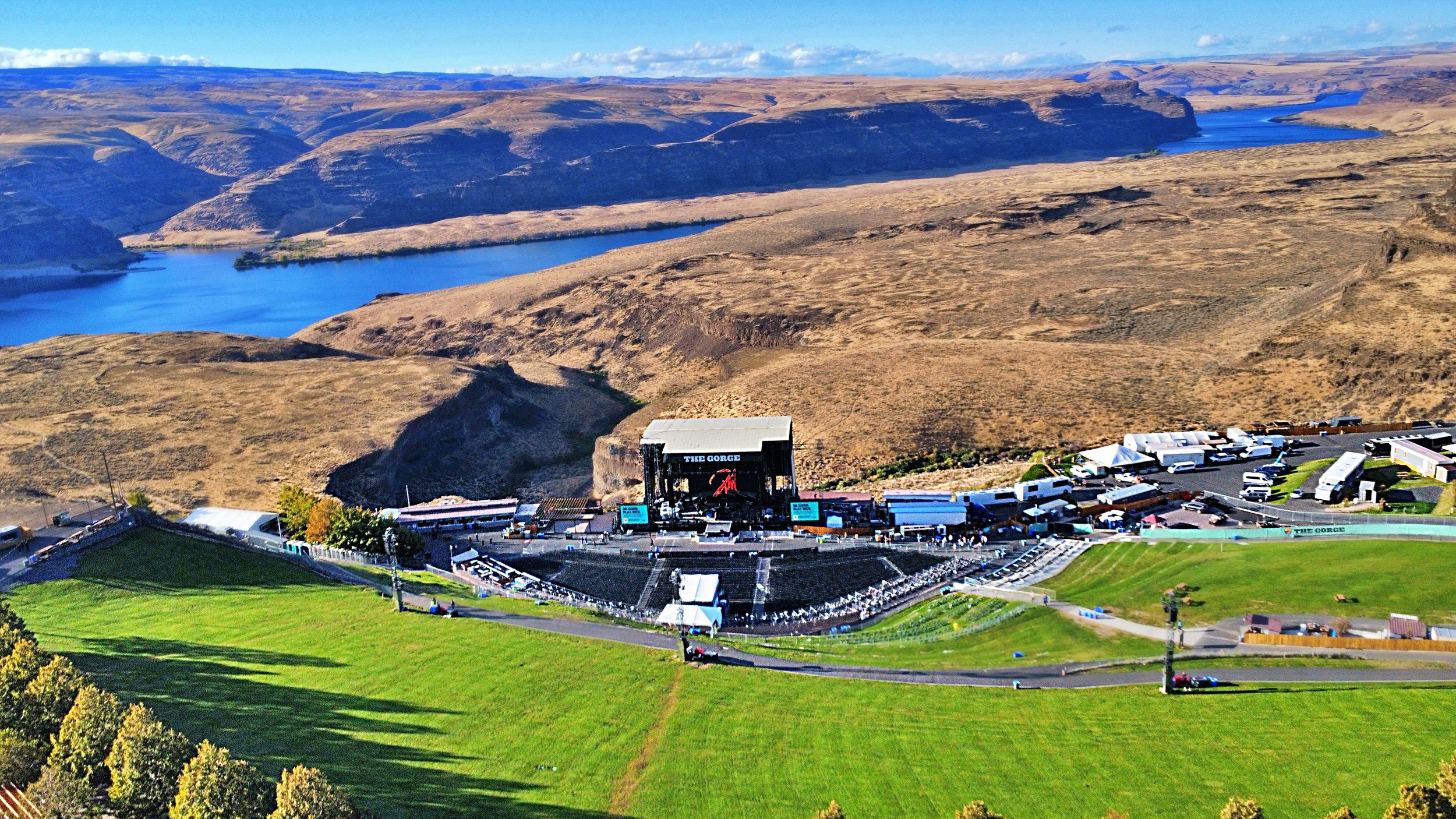 Gorge Amphitheatre before concert