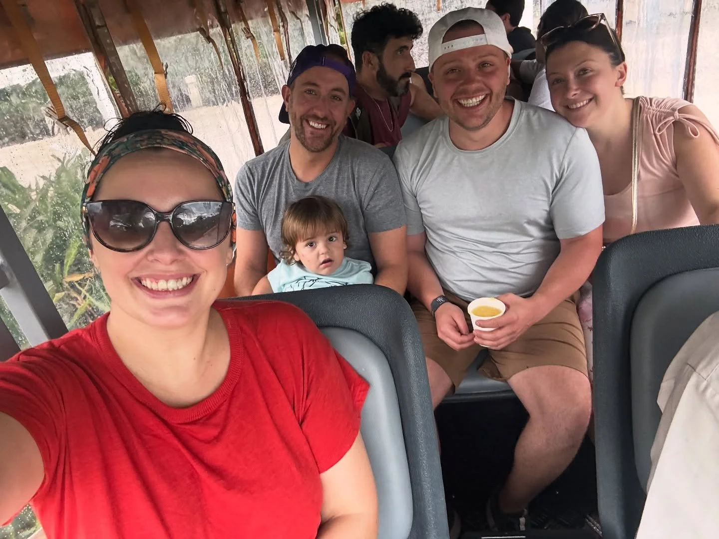 Let&rsquo;s get them married!!! @kysaywhat &amp; Jenny!!

🌎 Follow @we.wander.on &amp; @wander.onwings, @eatingwithlinc 

📍 @grandpalladiumselectcm 

#mexicokid #wanderonnola #wanderout #travelwithkids #travelwithme #mexico #travelingwithbaby #wewa