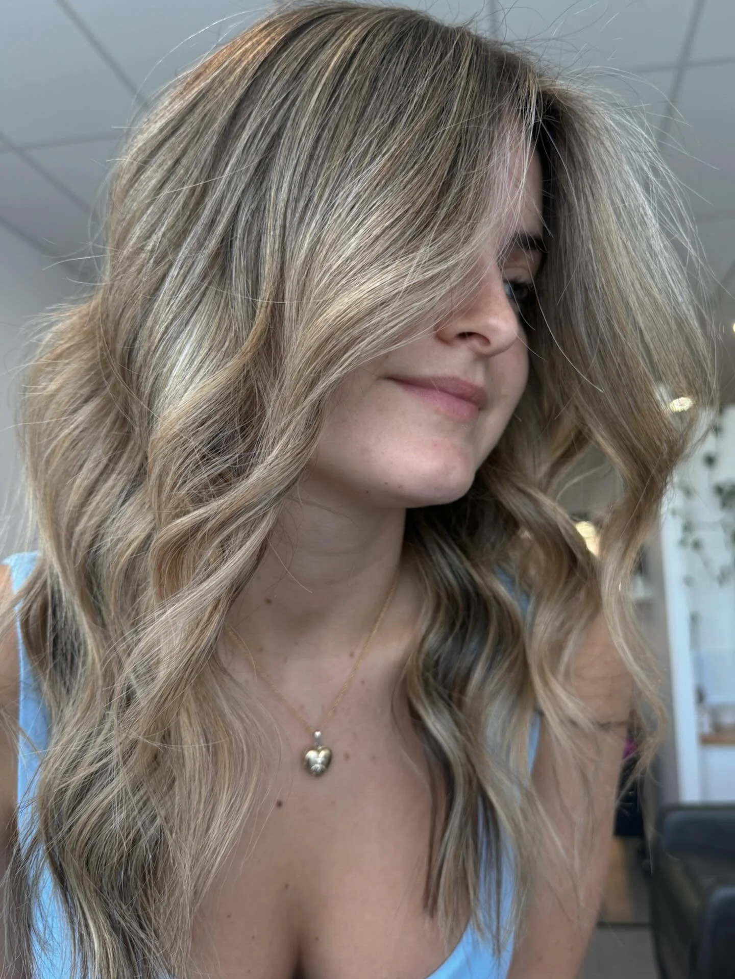 ☀️ The summer highlights are summering 😍☀️

We are so pumped to be back in the salon!!! Doing what we love and seeing the clients we love more 🫶🏻🫶🏻

Artist- @hairbyjarrad 
Professional Painting Materials- @originalmineral