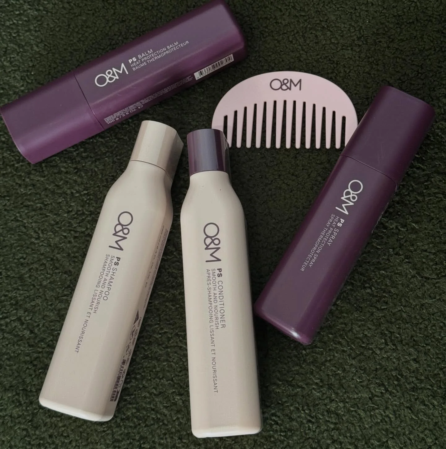 ✨ The Project Smooth Range ✨

A luxury range designed to smooth, nourish and control frizz from the very first step. Powered by conditioning oils and butters. Now in salon and we are loving it 💜