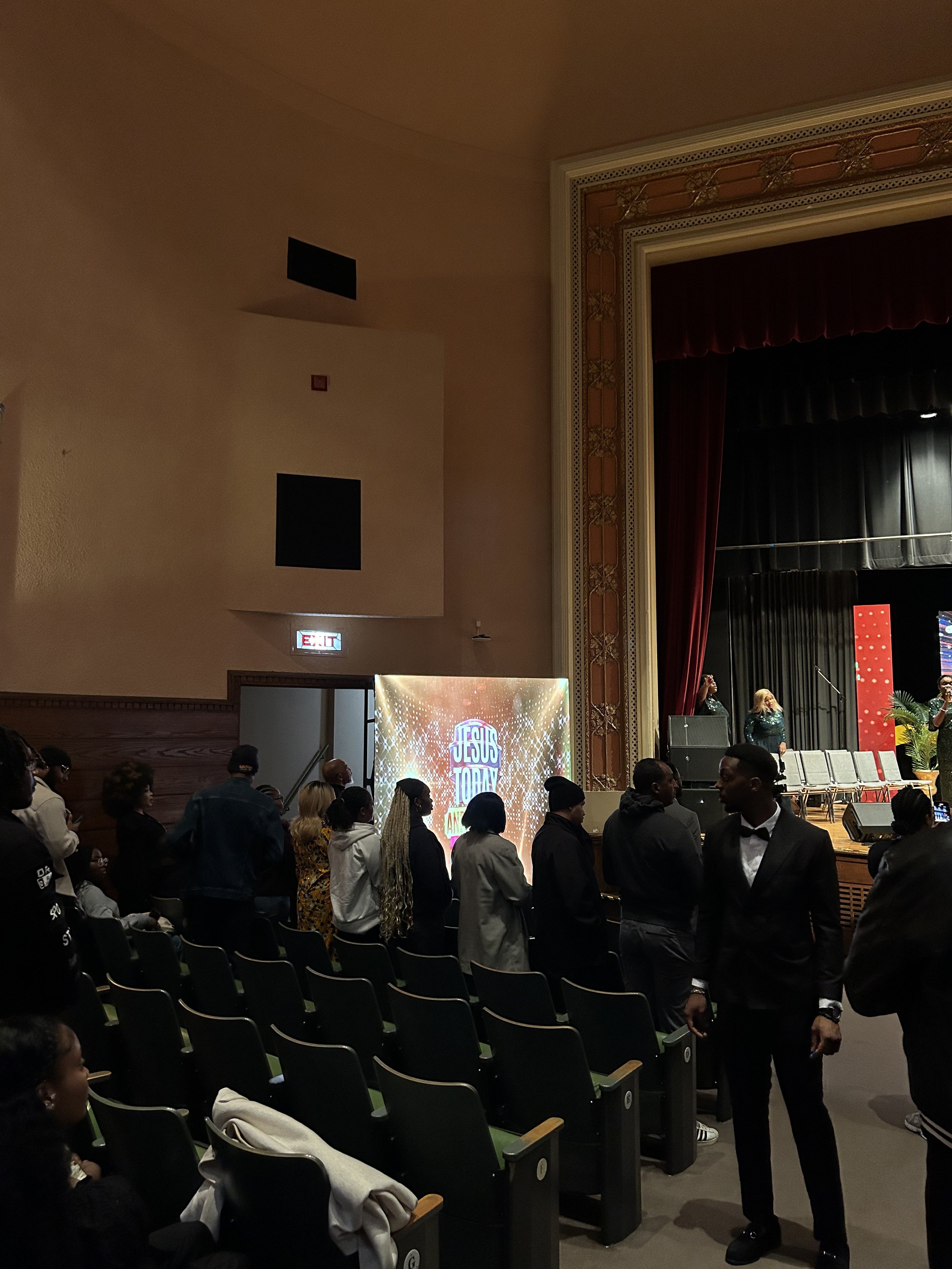 Ottawa community centre LED wall setup