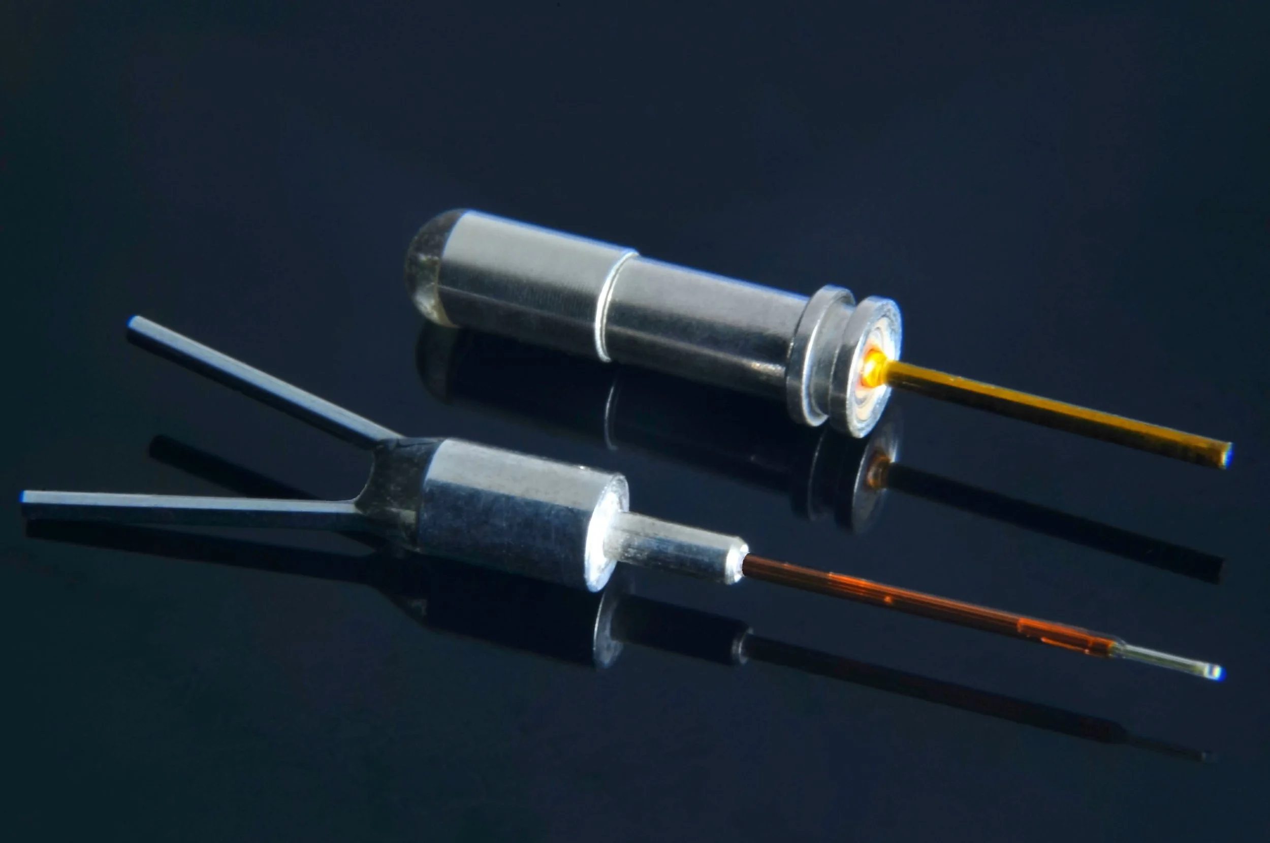 probe_cannulaDark.jpg
