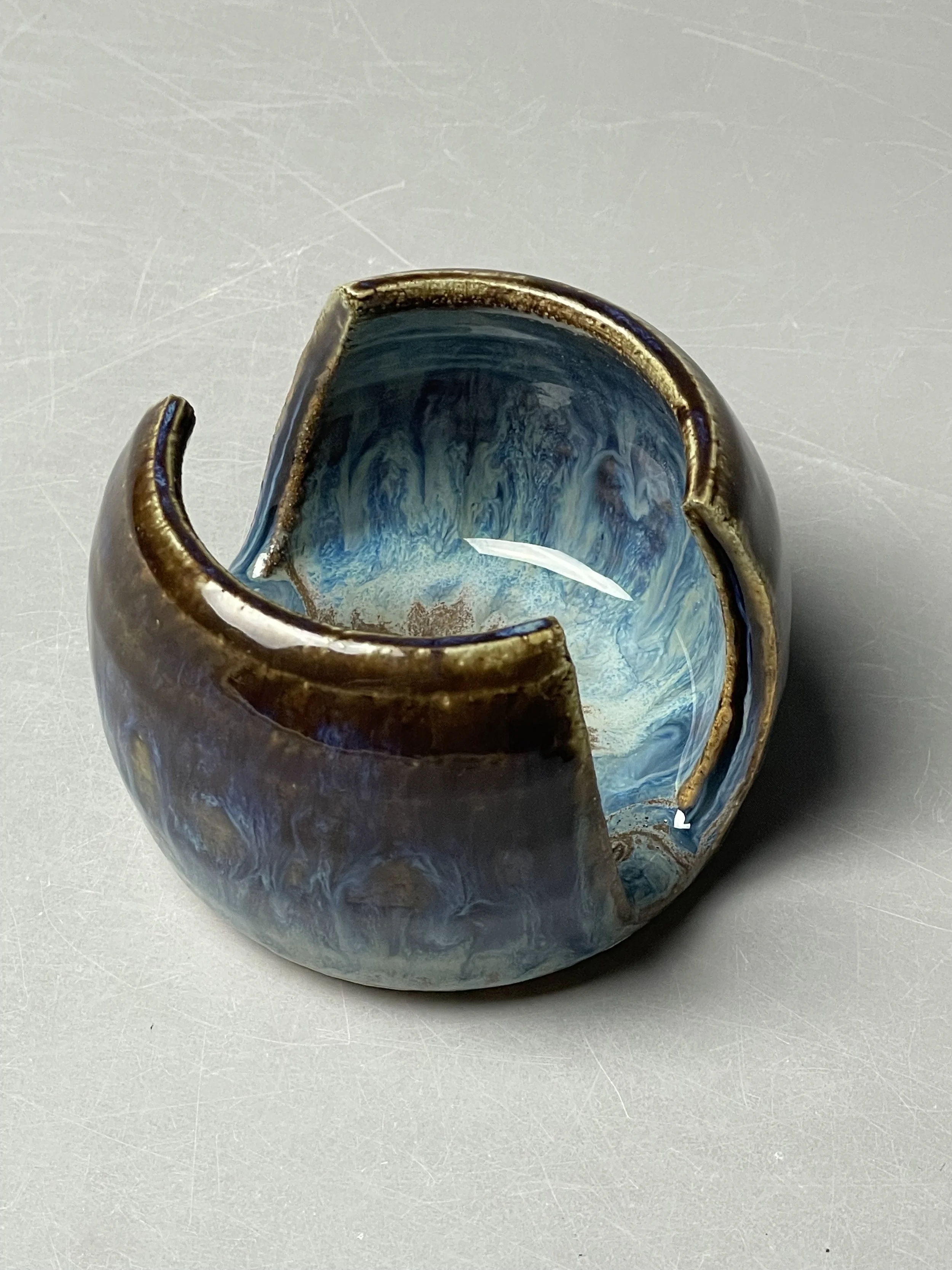 "Celsius - Sponge Holder" [Cone 6 Oxidation] (2024)