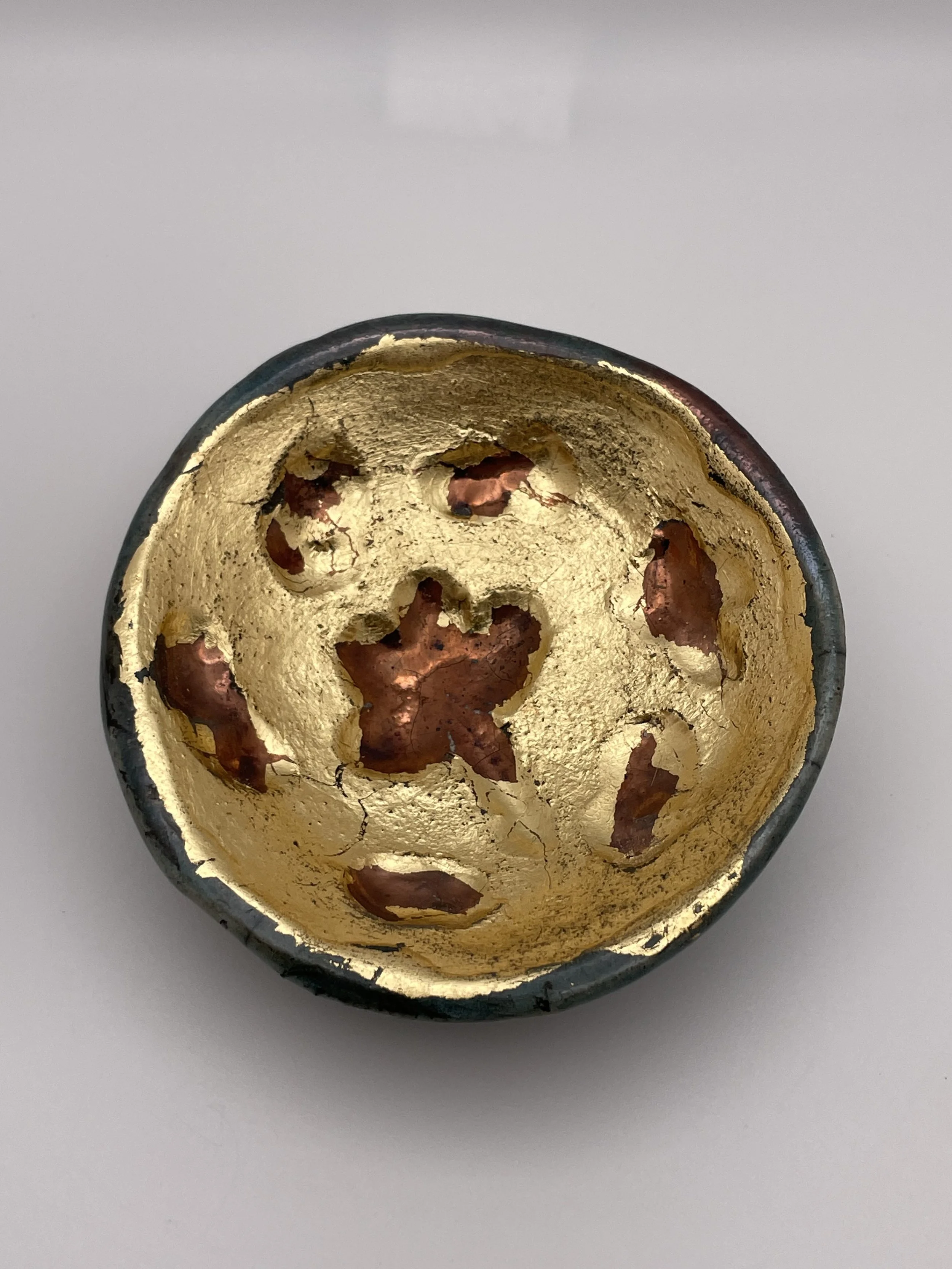 [Copper Sands Raku + Gold Leaf Inner] (2024)