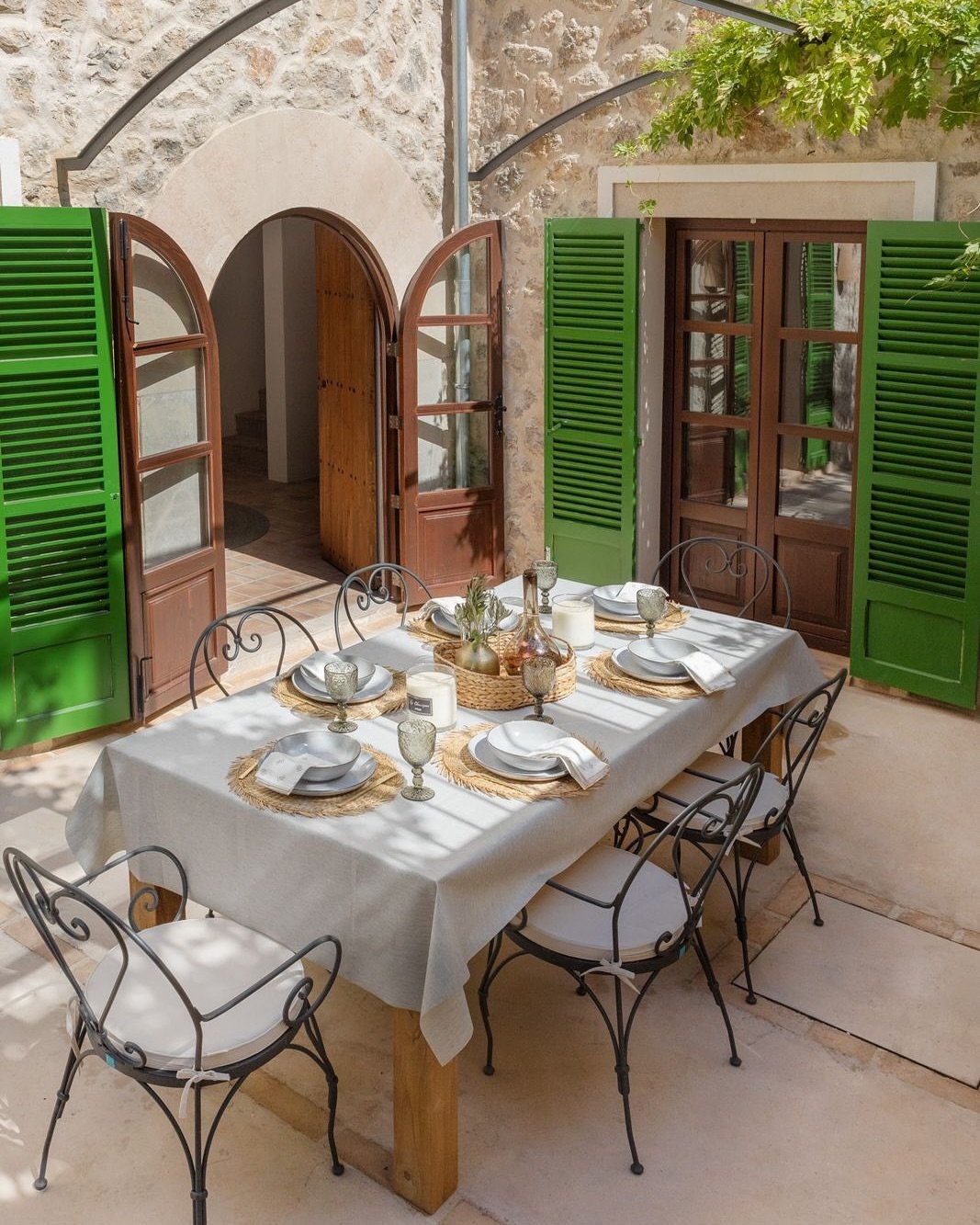 NEW BUILD PROPERTY IN DEI&Agrave;
&gt; READY TO MOVE IN 🔑

183m2 + 63m2 TERRACE 
3 BED / 3 BATH / 1 GUEST TOILET
*AC / UNDERFLOOR HEATING / FIREPLACE
*PARKING INCLUDED 
850.000&euro;