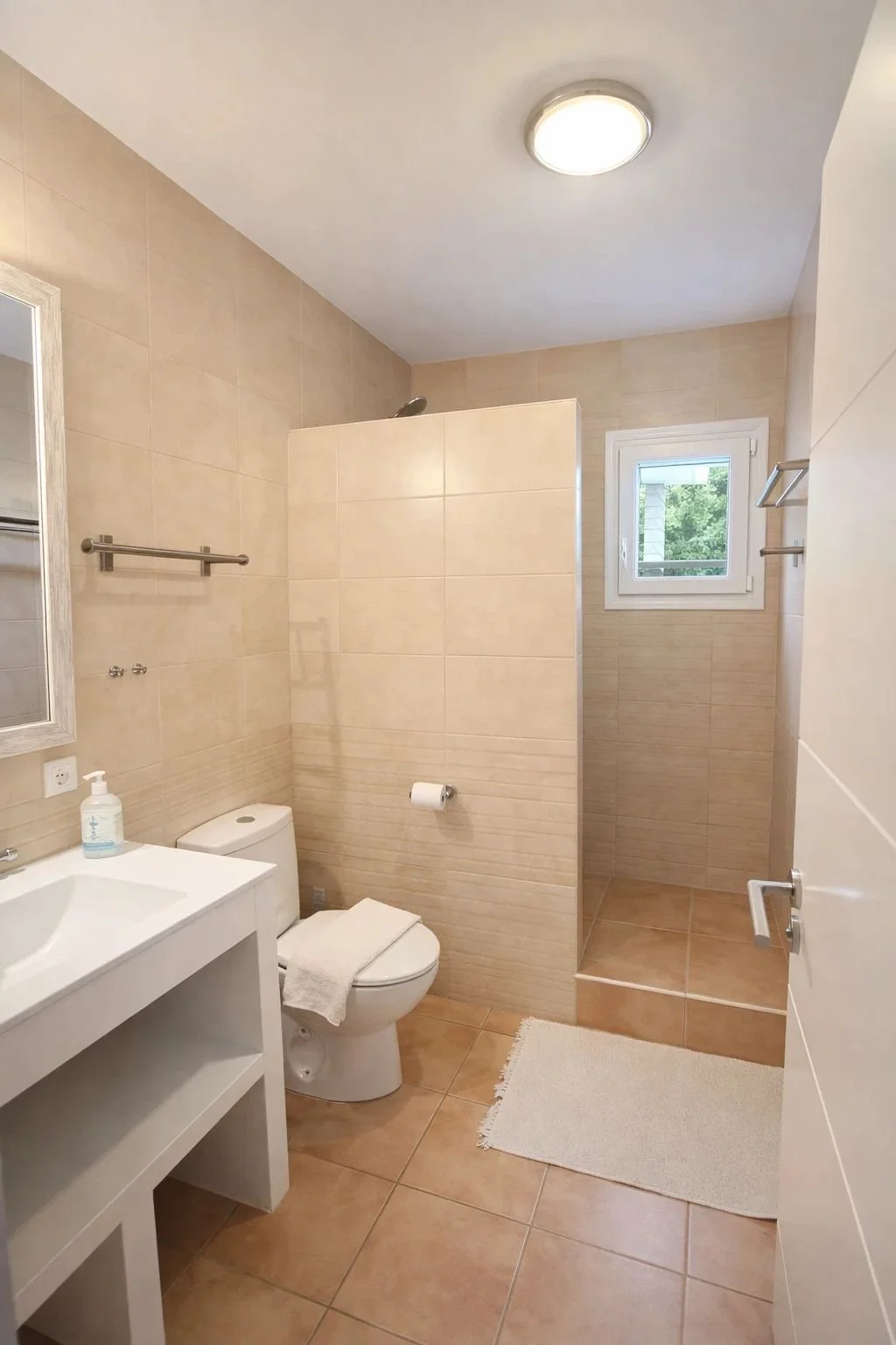 WhatsApp Image 2026-01-13 at 10.47.07 (5).jpeg