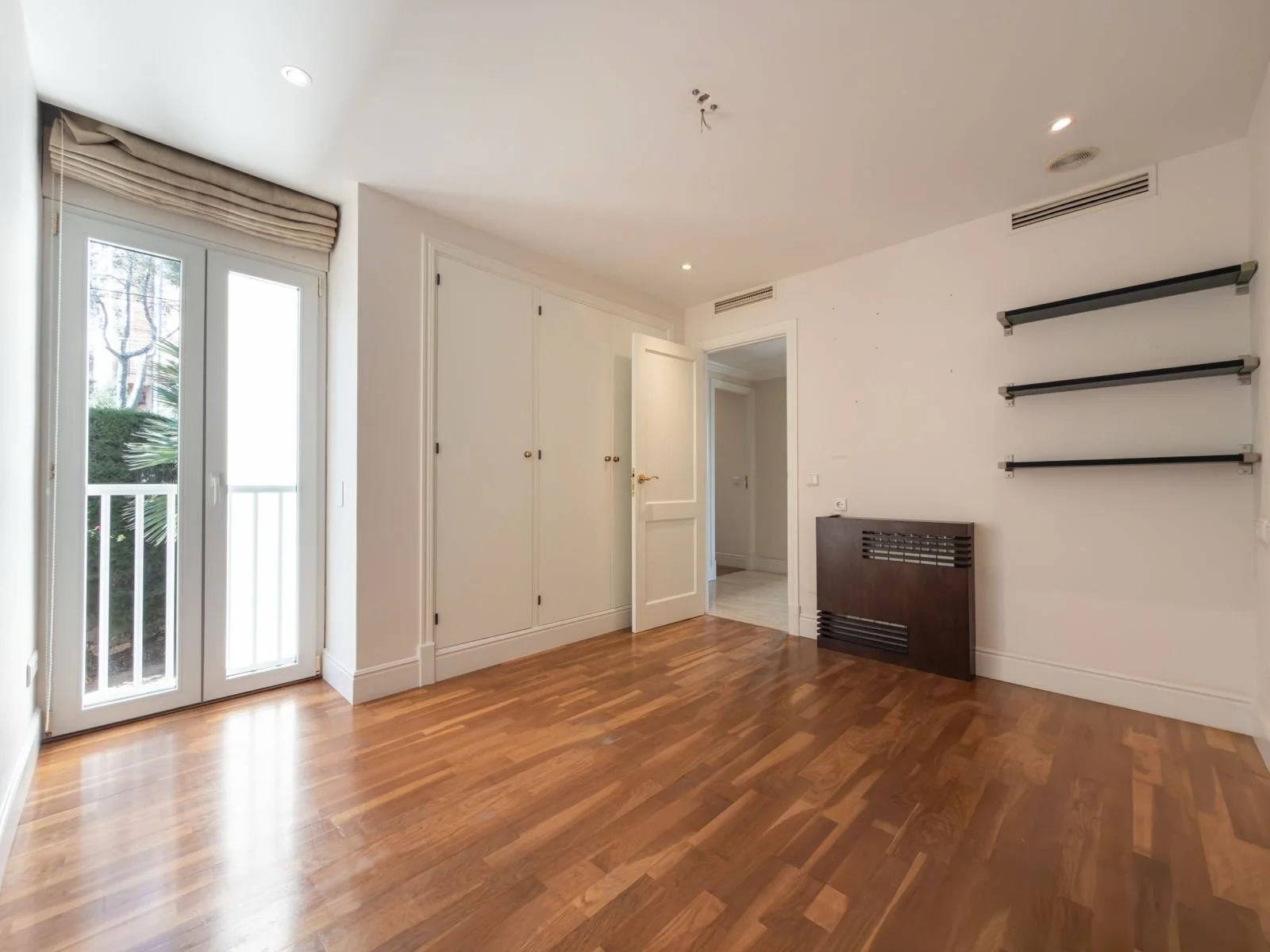 WhatsApp Image 2026-04-11 at 09.50.55 (2).jpeg