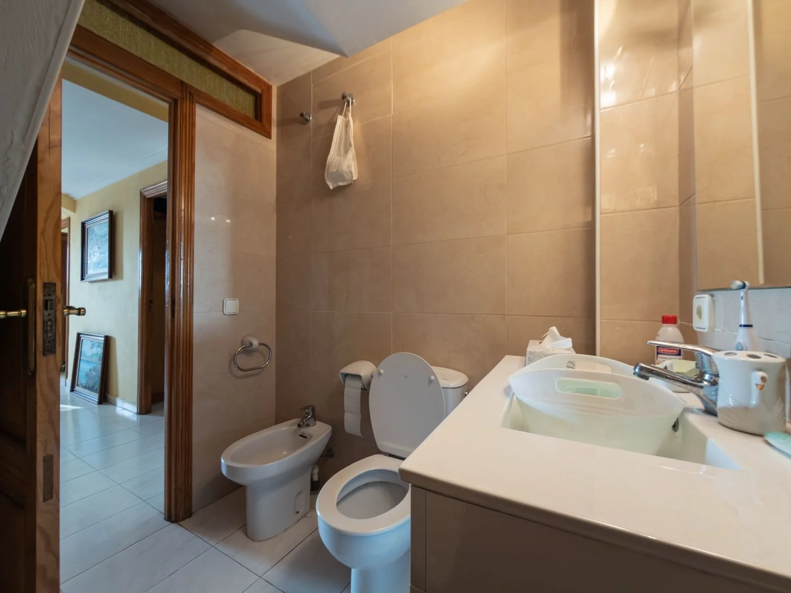 WhatsApp Image 2026-04-11 at 09.50.15 (5).jpeg