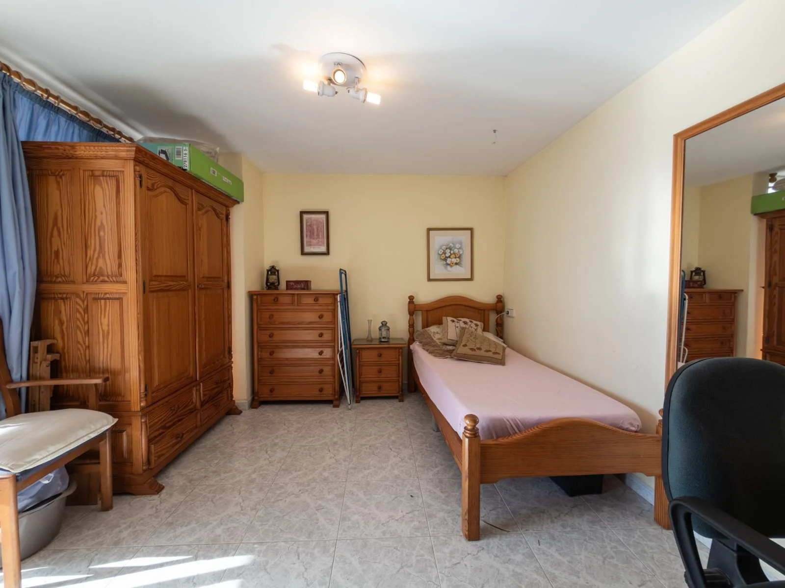 WhatsApp Image 2026-04-11 at 09.50.13 (4).jpeg