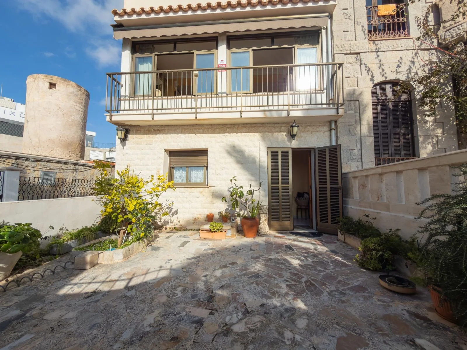 WhatsApp Image 2026-04-11 at 09.50.13 (8).jpeg