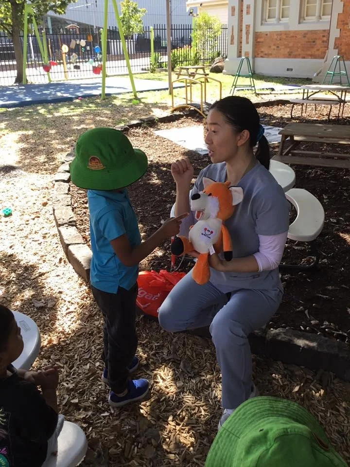 Community, Environment and Tiny Learners on the Move